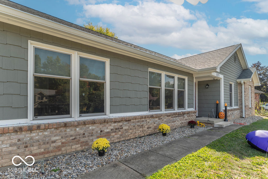 1171 Creekside Lane