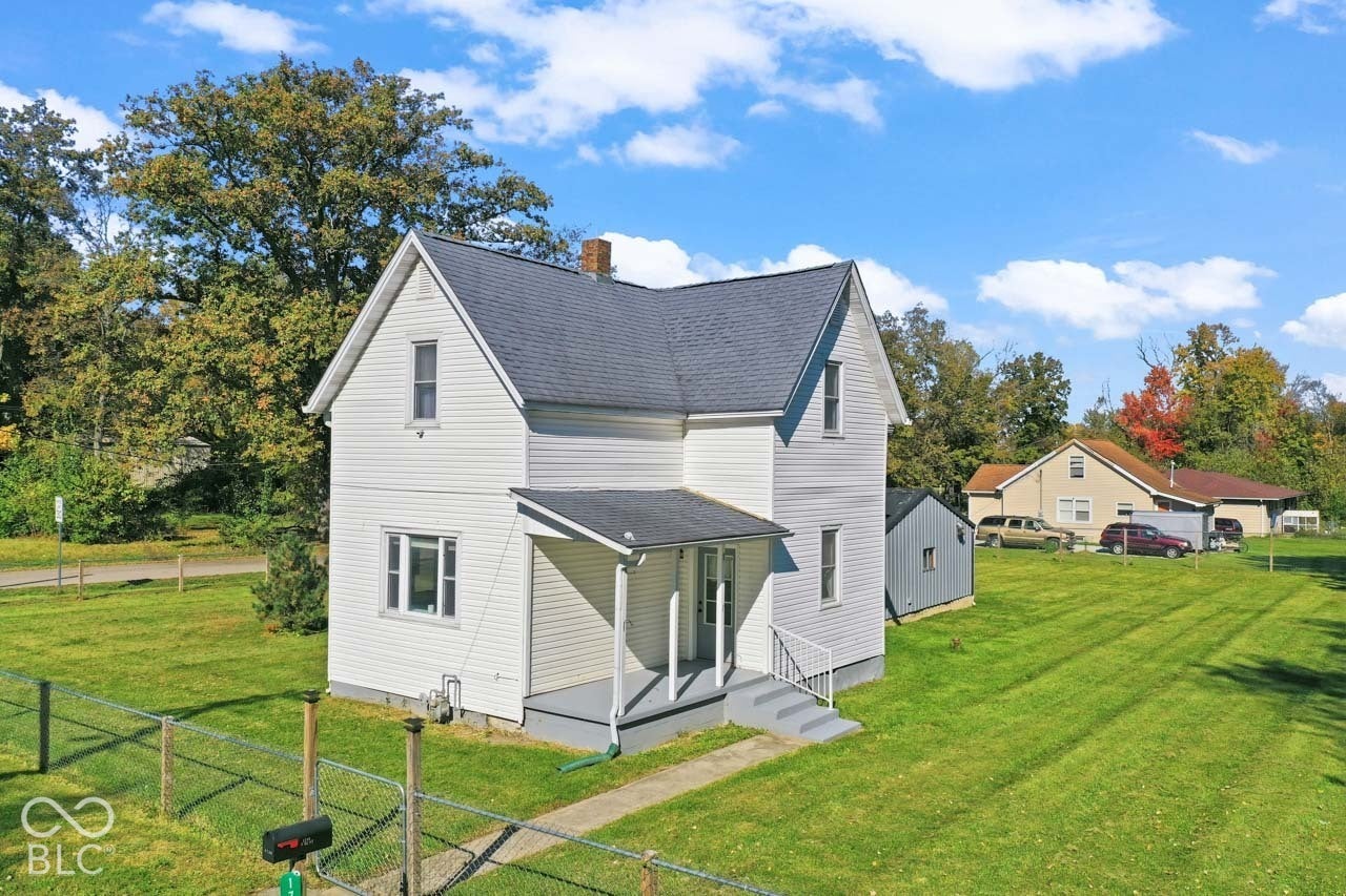 1740 W Railroad Street