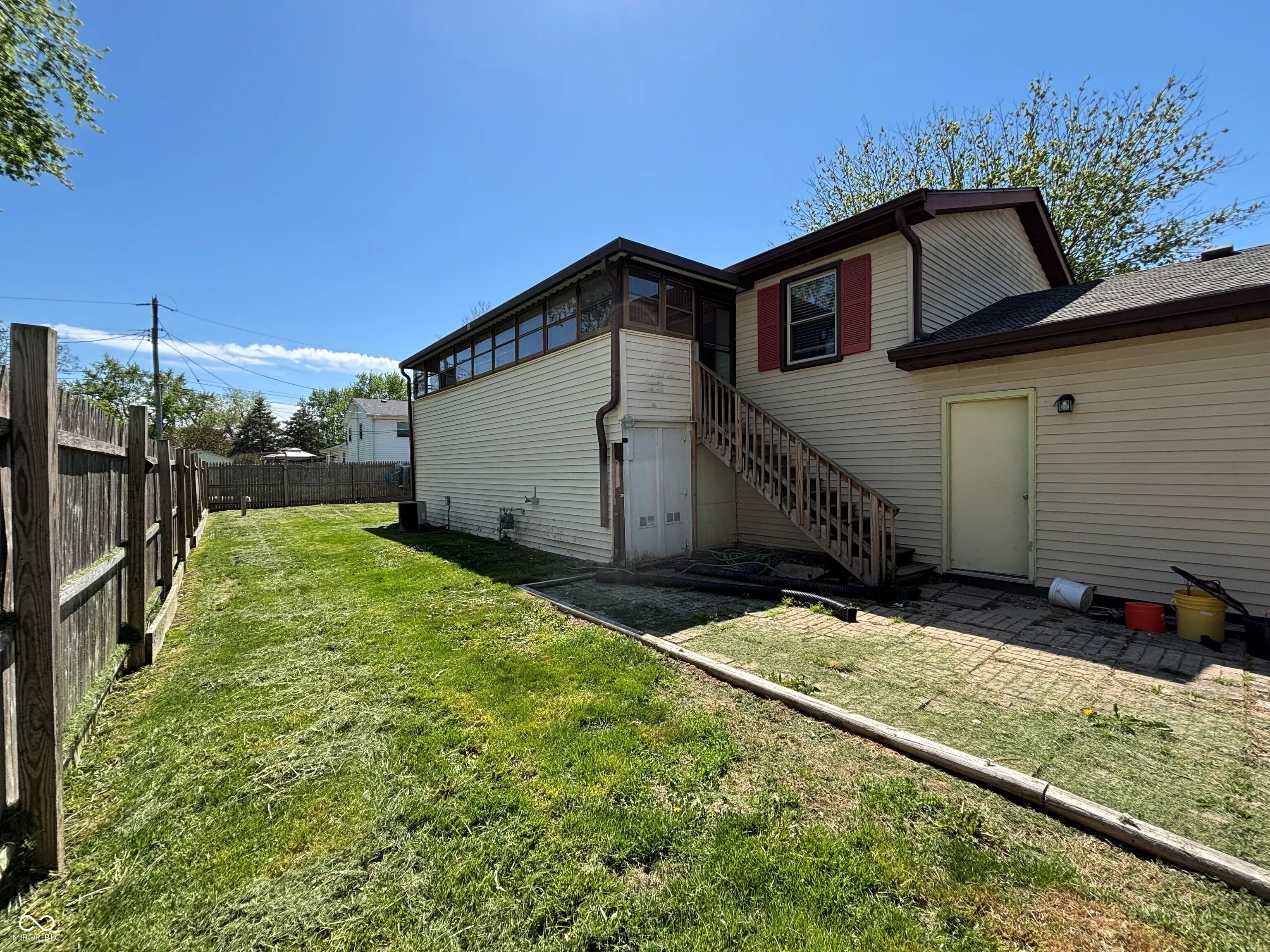 Lebanon, Indiana 46052, United States, 2 Bedrooms Bedrooms, ,2 BathroomsBathrooms,Residential,Pending,118643