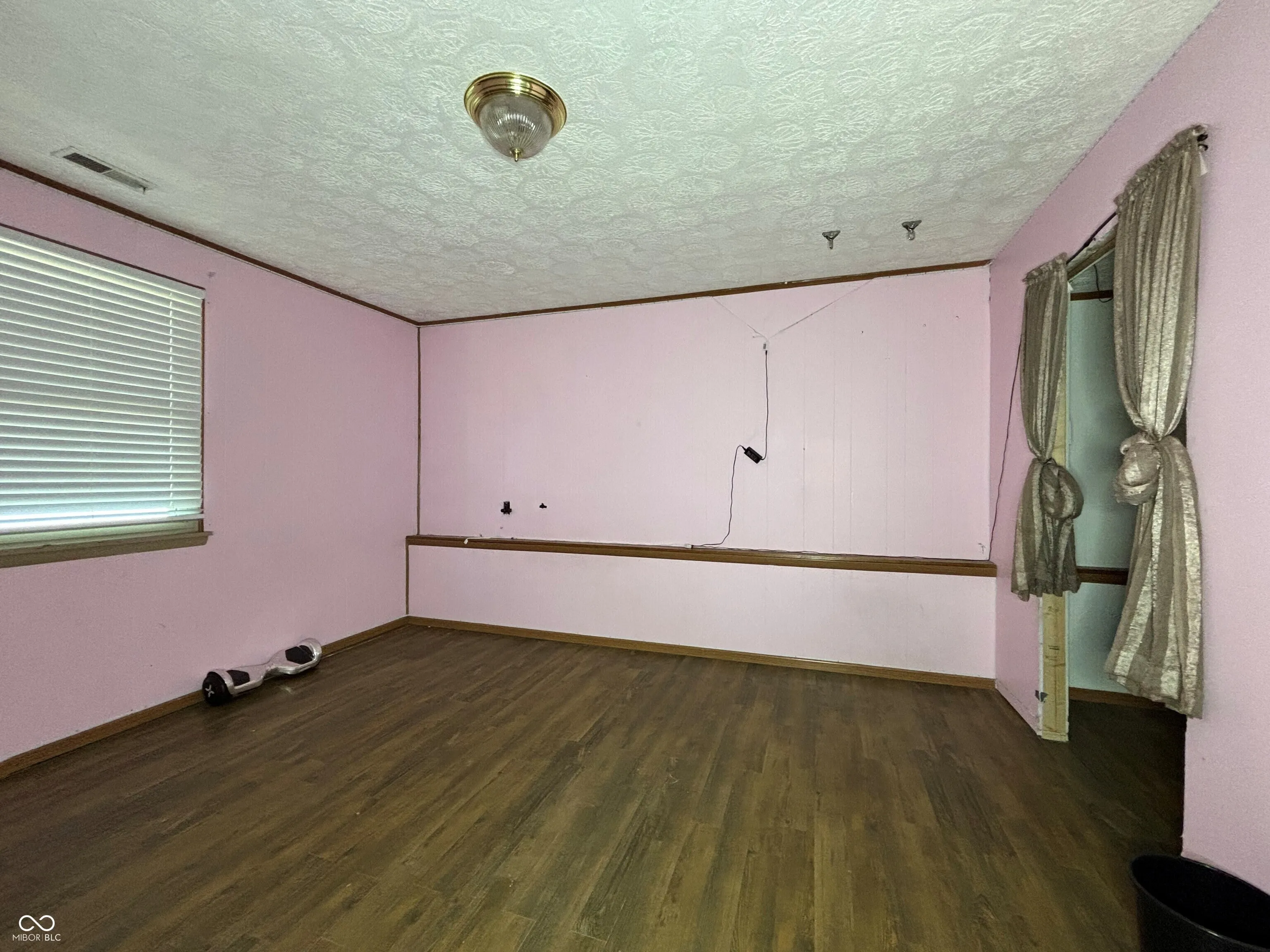 Lebanon, Indiana 46052, United States, 2 Bedrooms Bedrooms, ,2 BathroomsBathrooms,Residential,Pending,118643