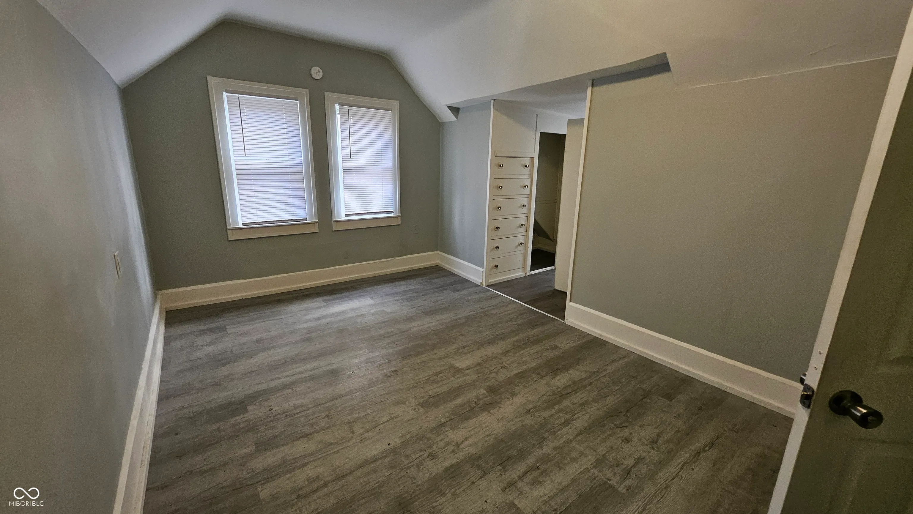 Indianapolis, Indiana 46201, United States, 4 Bedrooms Bedrooms, ,1 BathroomBathrooms,Residential,Active,99046
