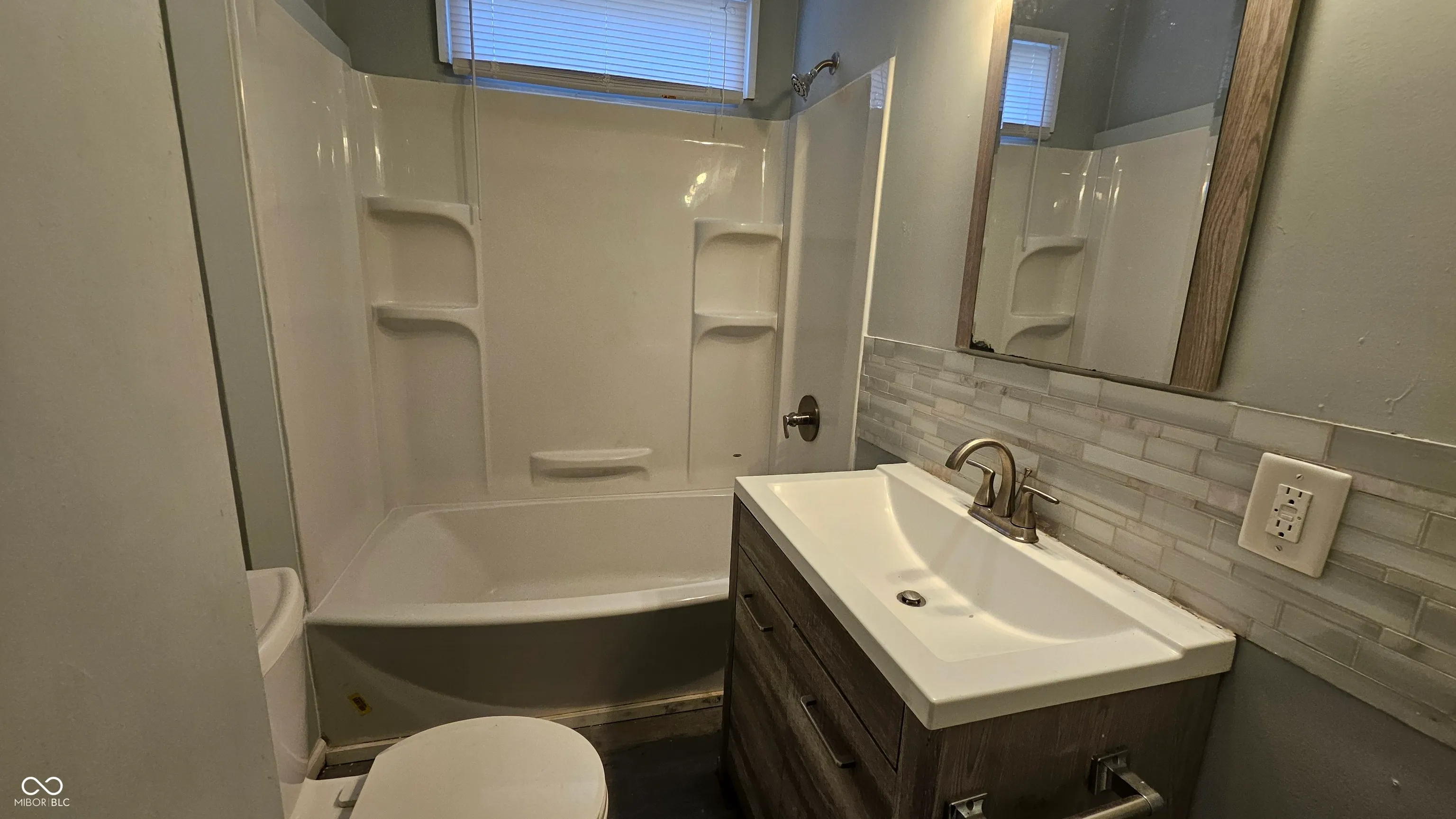 Indianapolis, Indiana 46201, United States, 4 Bedrooms Bedrooms, ,1 BathroomBathrooms,Residential,Active,99046