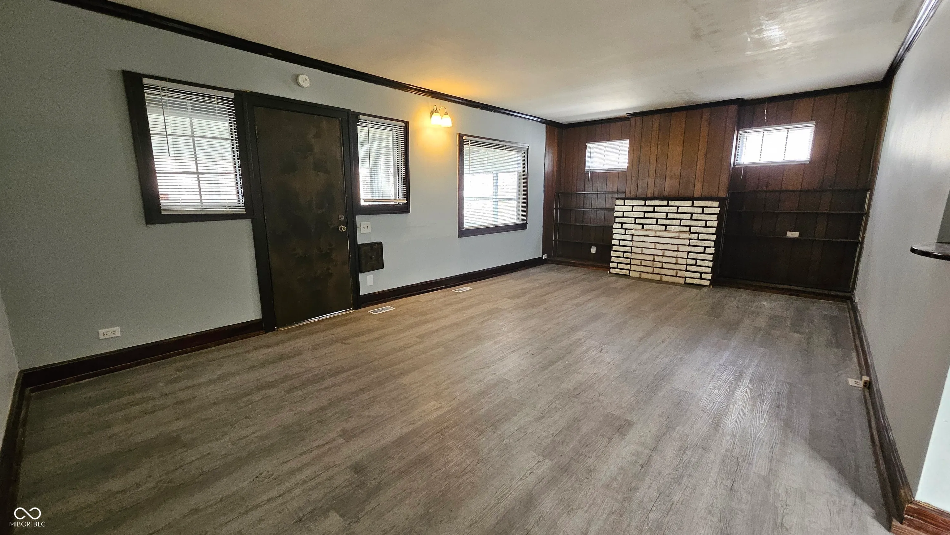 Indianapolis, Indiana 46201, United States, 4 Bedrooms Bedrooms, ,1 BathroomBathrooms,Residential,Active,99046