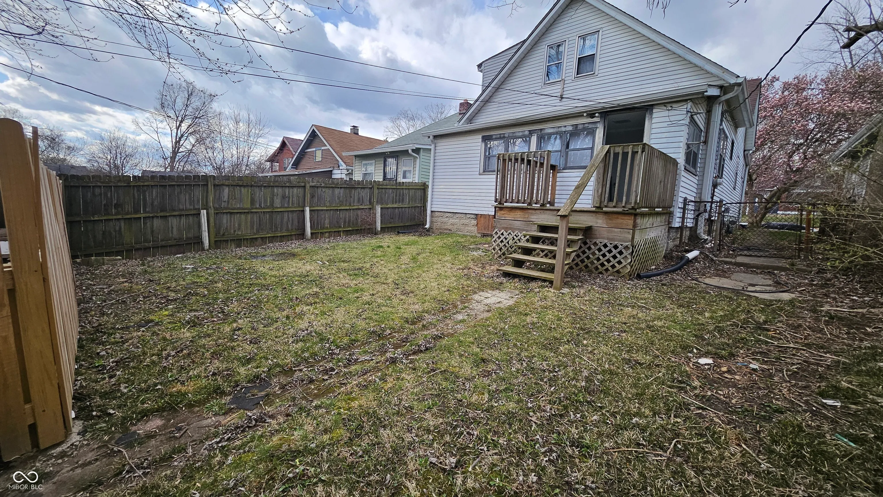 Indianapolis, Indiana 46201, United States, 4 Bedrooms Bedrooms, ,1 BathroomBathrooms,Residential,Active,99046
