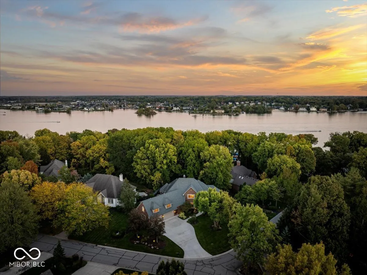 Fishers, Indiana 46037, United States, 7 Bedrooms Bedrooms, ,6 BathroomsBathrooms,Residential,Active,244398