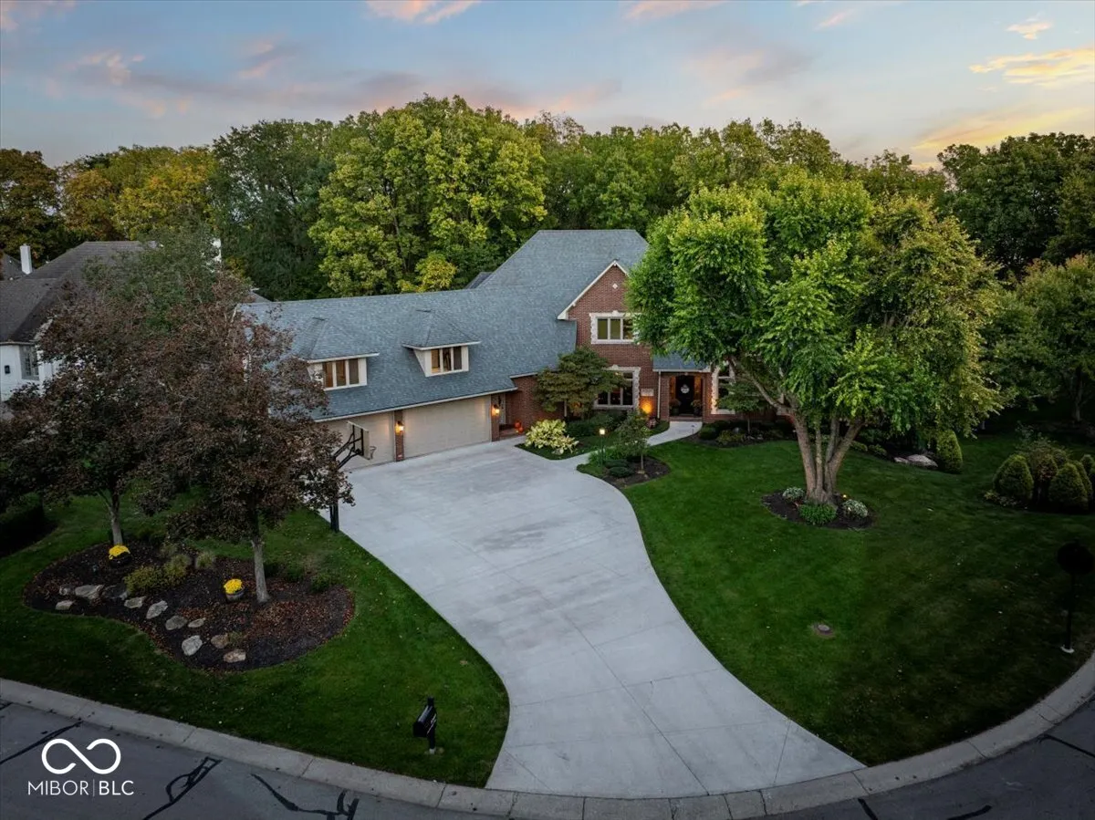 Fishers, Indiana 46037, United States, 7 Bedrooms Bedrooms, ,6 BathroomsBathrooms,Residential,Active,244398