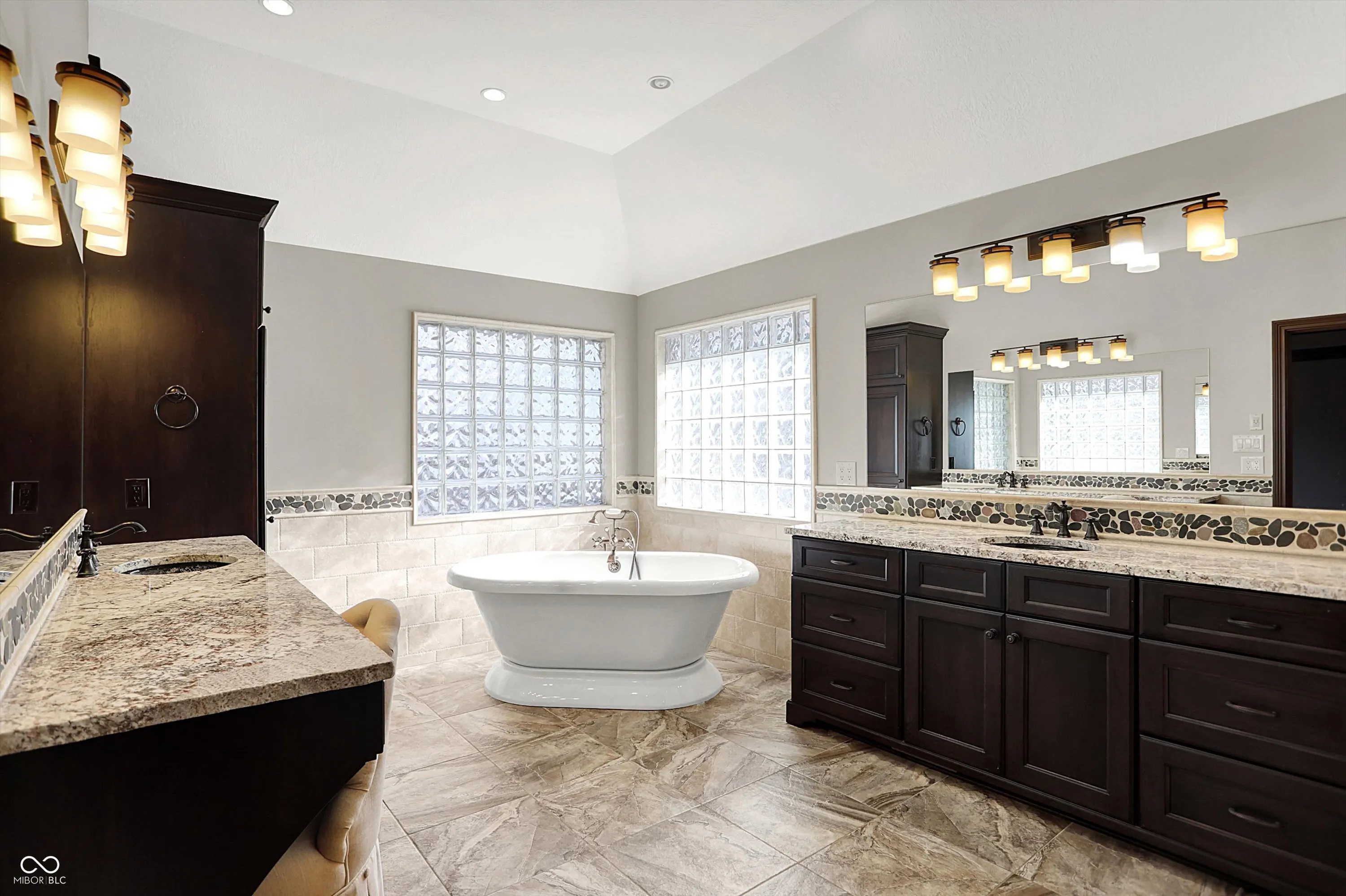 Fishers, Indiana 46037, United States, 7 Bedrooms Bedrooms, ,6 BathroomsBathrooms,Residential,Active,244398