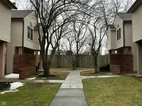 9452 Maple Way, Indianapolis, IN 46268 - MLS#: 22028935