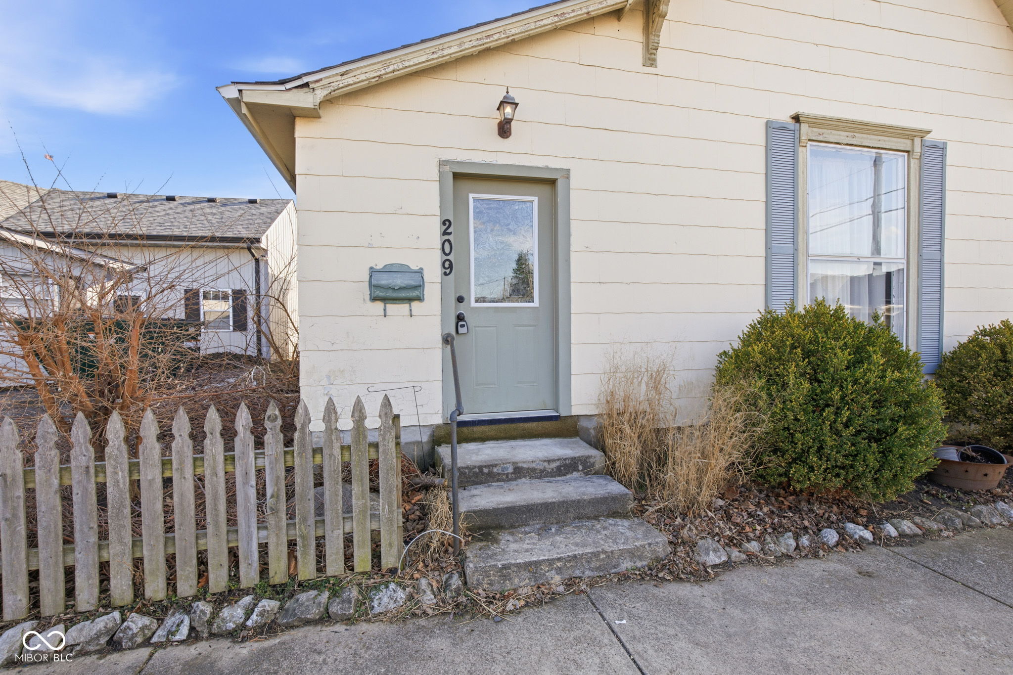 209 W North Street