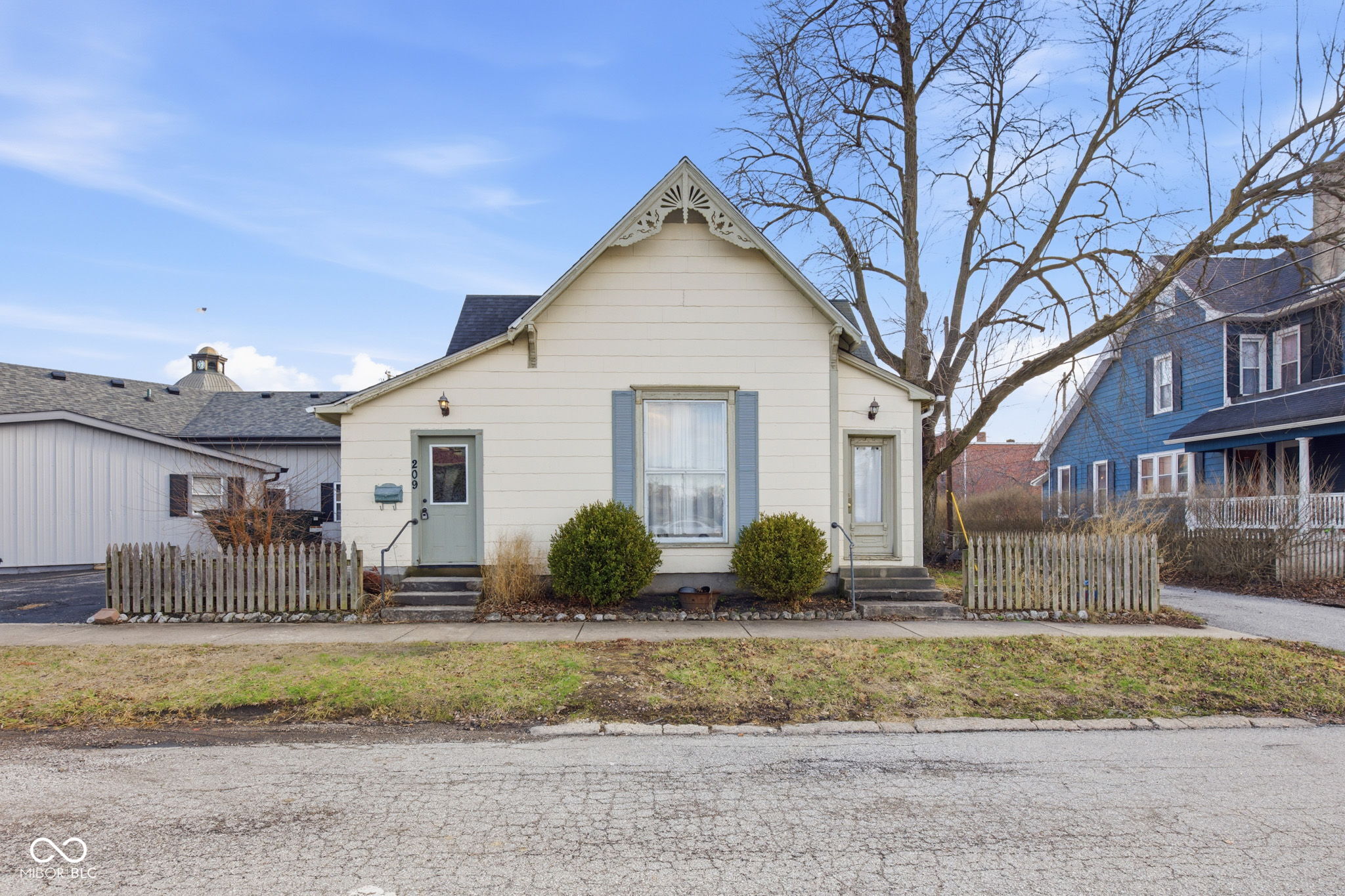 209 W North Street