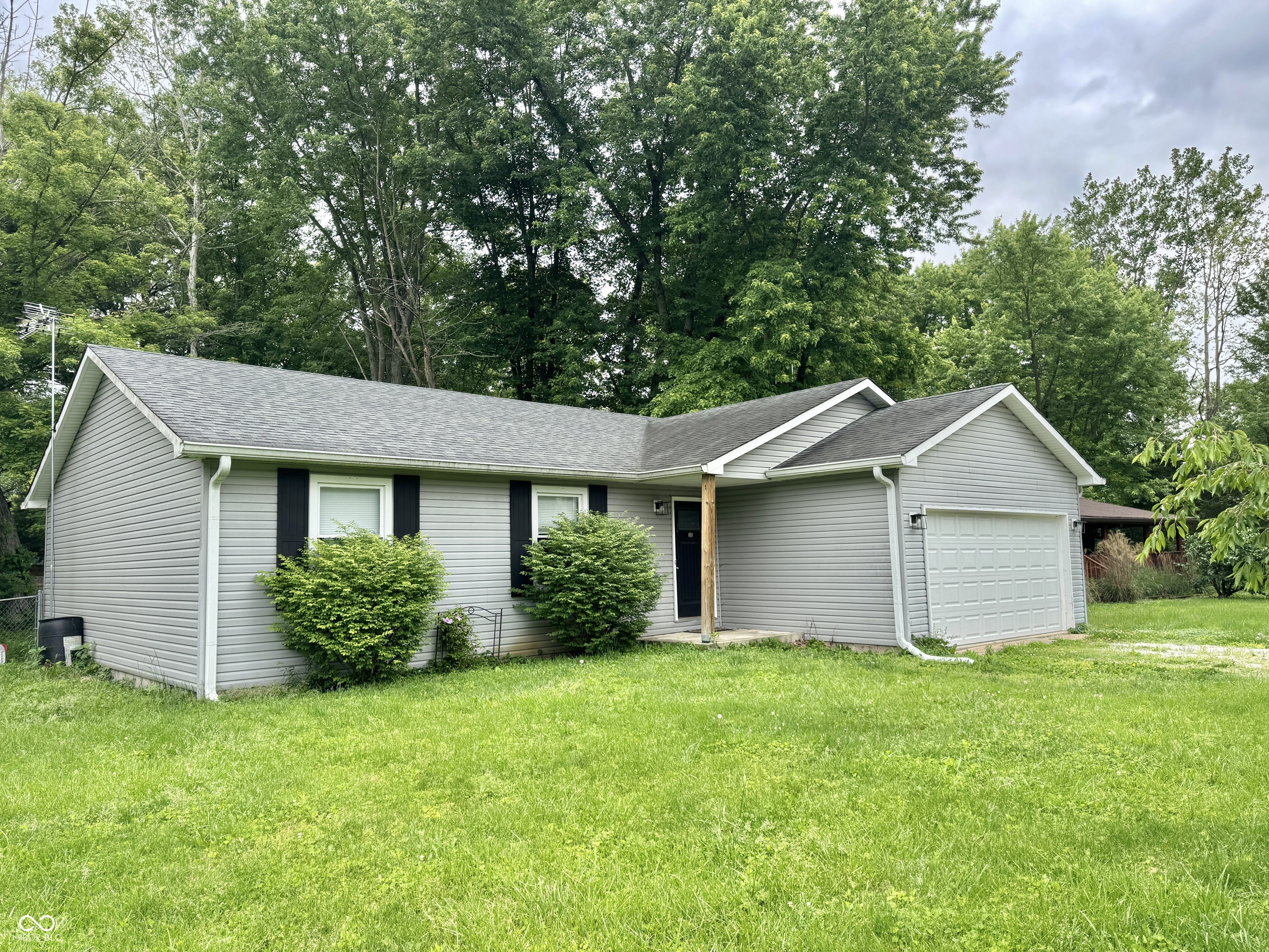 380 Mill Springs
