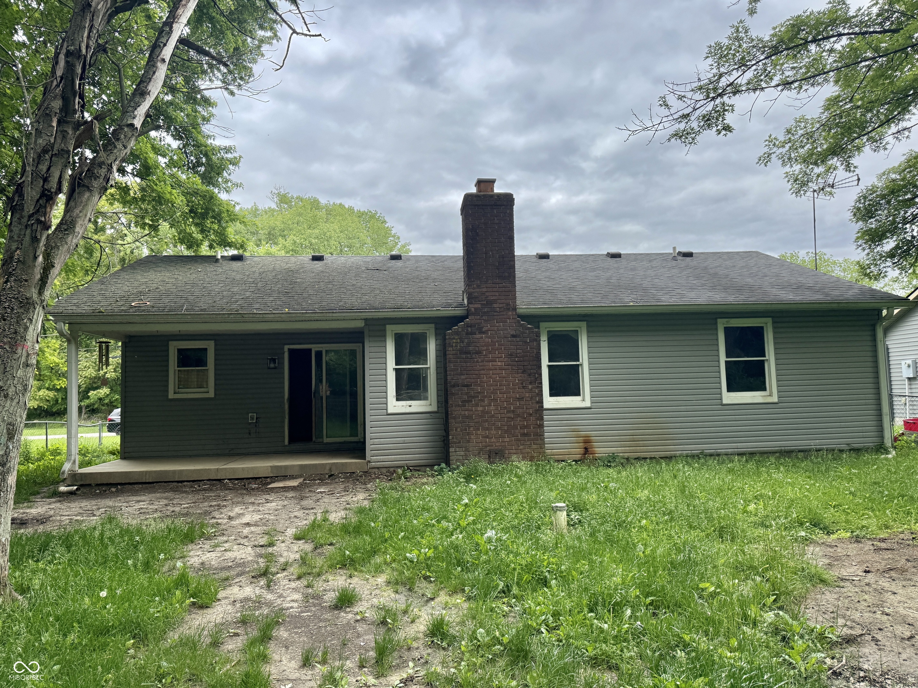 380 Mill Springs