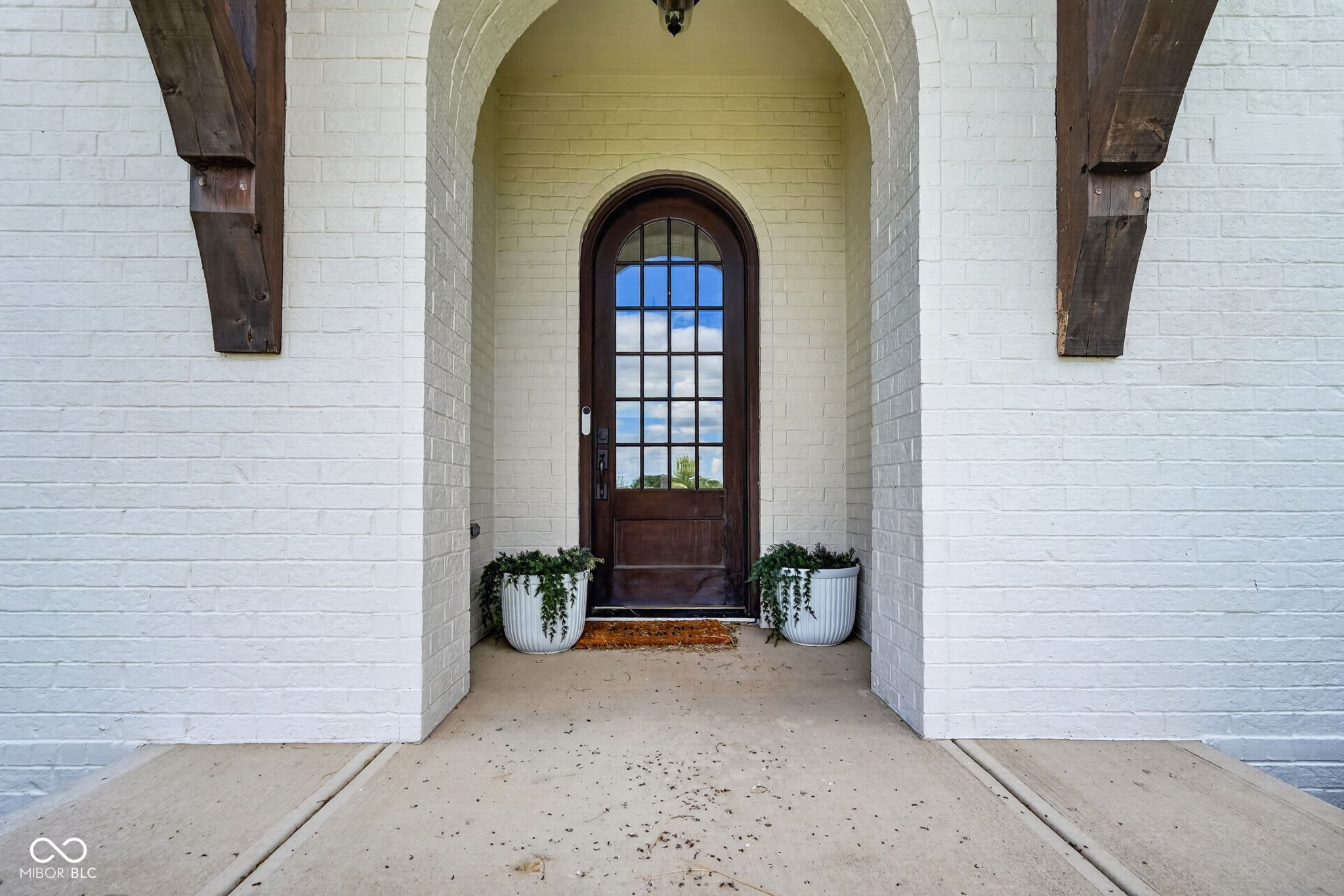 15689 Adagio Way