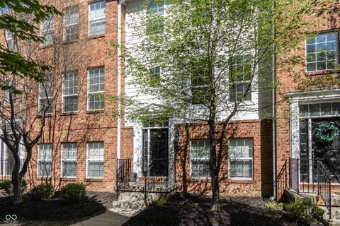 Photo of 420 Beverly Court, Carmel, IN 46032 (MLS # 22043387)