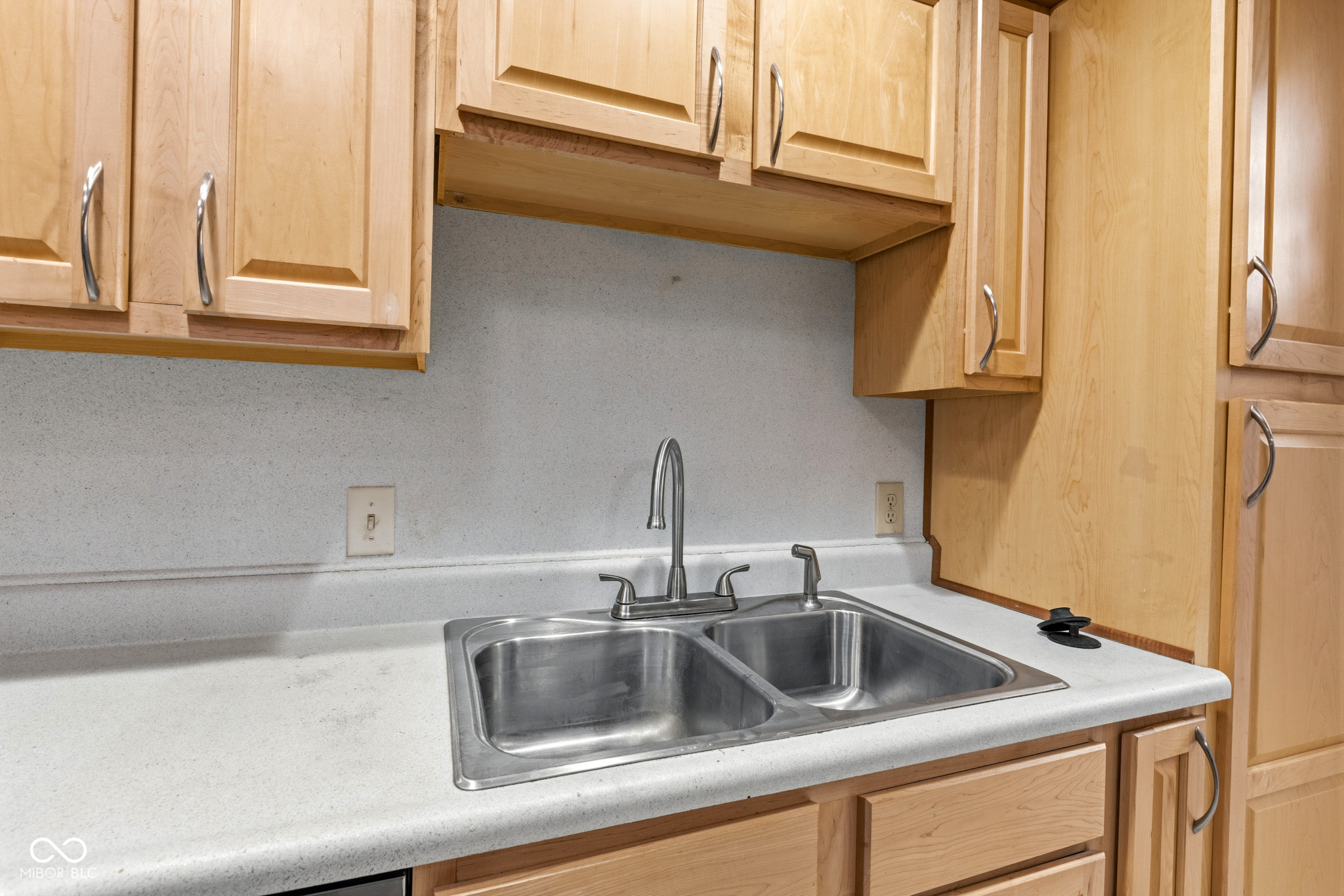 1711 Lafayette Avenue UNIT 11