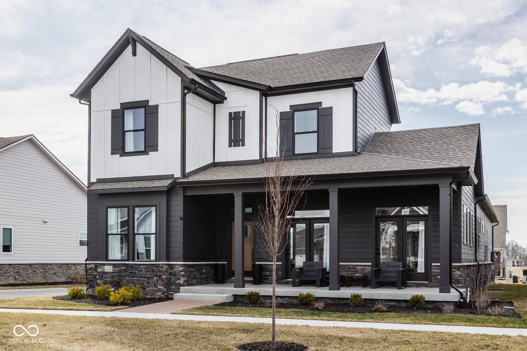 1225 Amberley Way