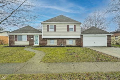 Photo of 1516 Wellington Avenue, Indianapolis, IN 46219 (MLS # 22087365)
