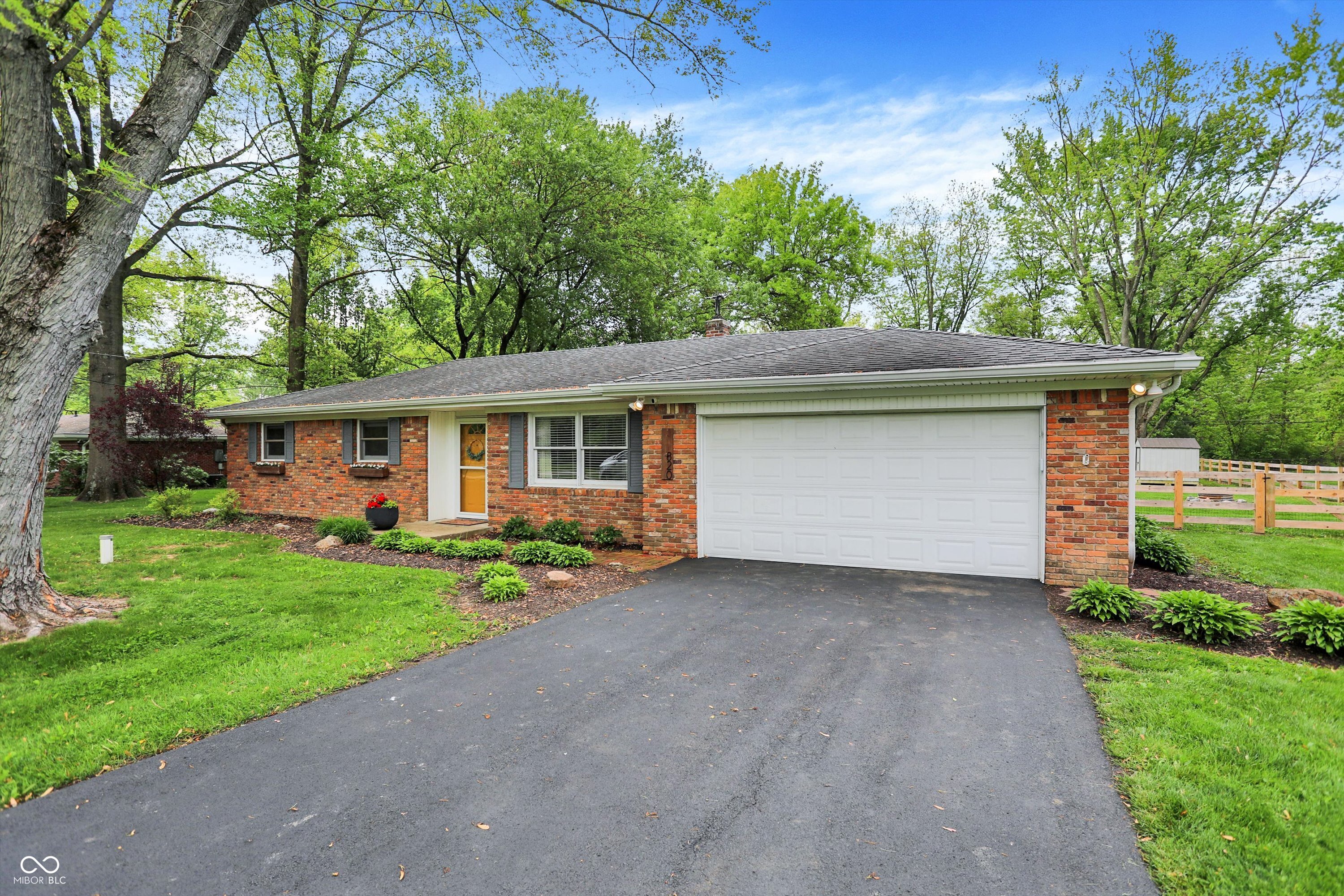 820 S Eaglewood Drive