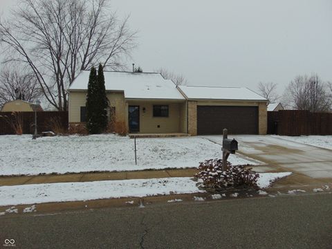Photo of 123 Country Wood Drive, Whiteland, IN 46184 (MLS # 22076836)