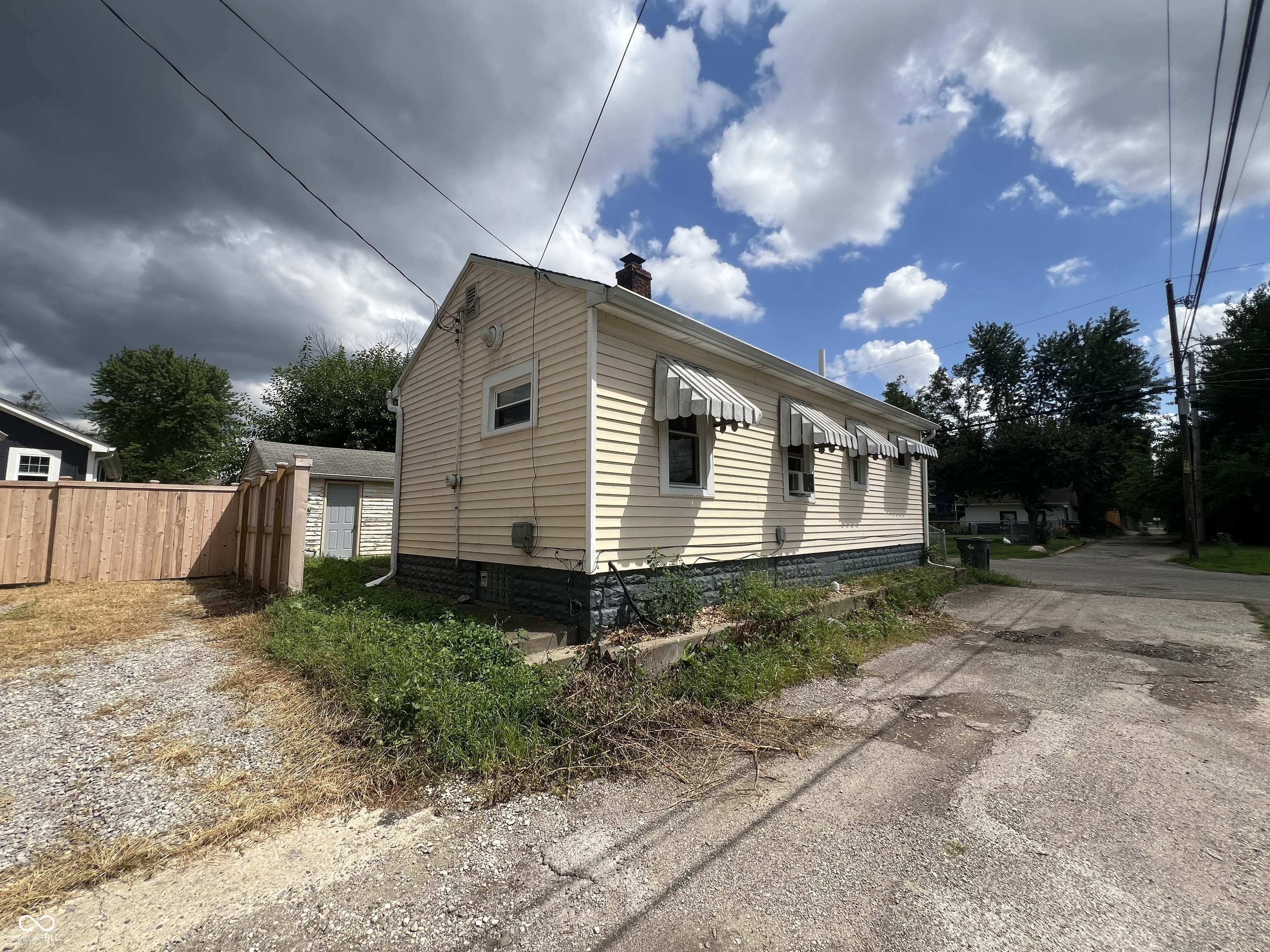 1902 Koehne Street