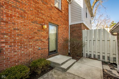 Photo of 105 Carmelaire Drive, Carmel, IN 46032 (MLS # 22091561)