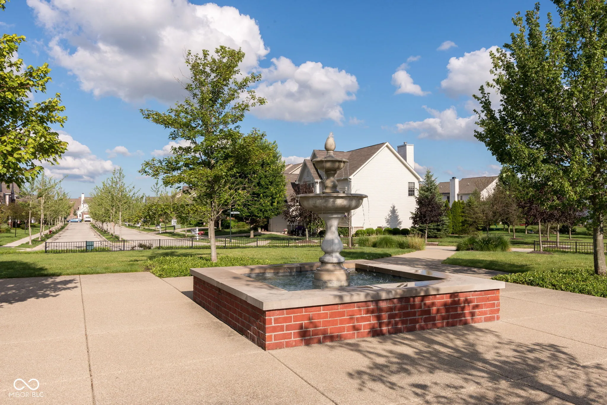 Westfield, Indiana 46074, United States, 3 Bedrooms Bedrooms, ,2 BathroomsBathrooms,Residential,Pending,10919