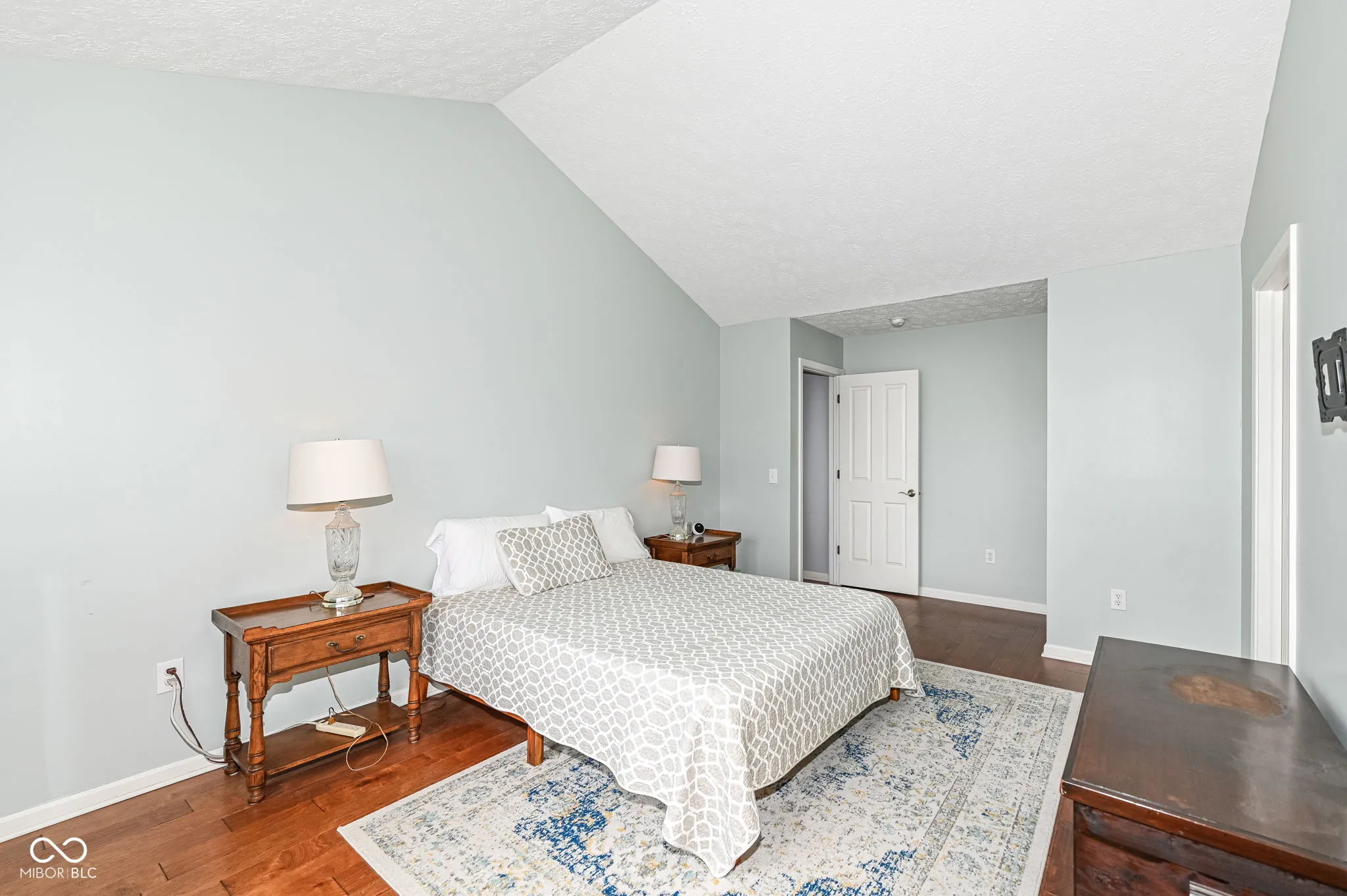 Westfield, Indiana 46074, United States, 3 Bedrooms Bedrooms, ,2 BathroomsBathrooms,Residential,Pending,10919