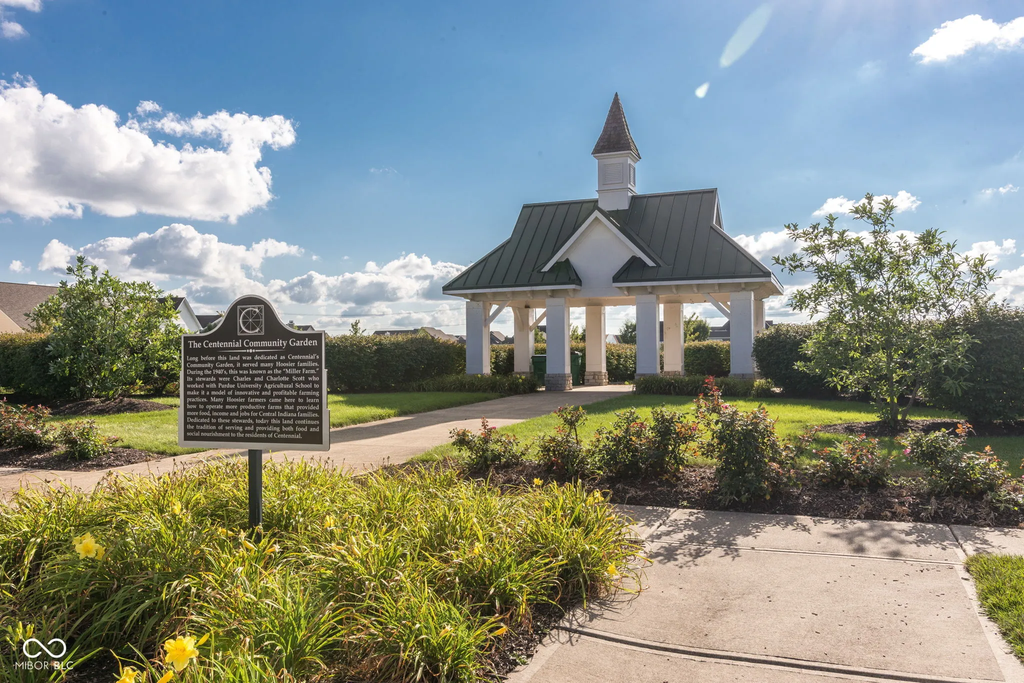 Westfield, Indiana 46074, United States, 3 Bedrooms Bedrooms, ,2 BathroomsBathrooms,Residential,Pending,10919