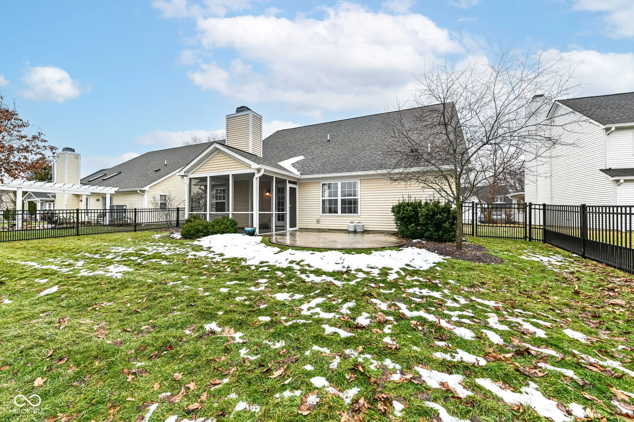 Westfield, Indiana 46074, United States, 3 Bedrooms Bedrooms, ,2 BathroomsBathrooms,Residential,Pending,10919