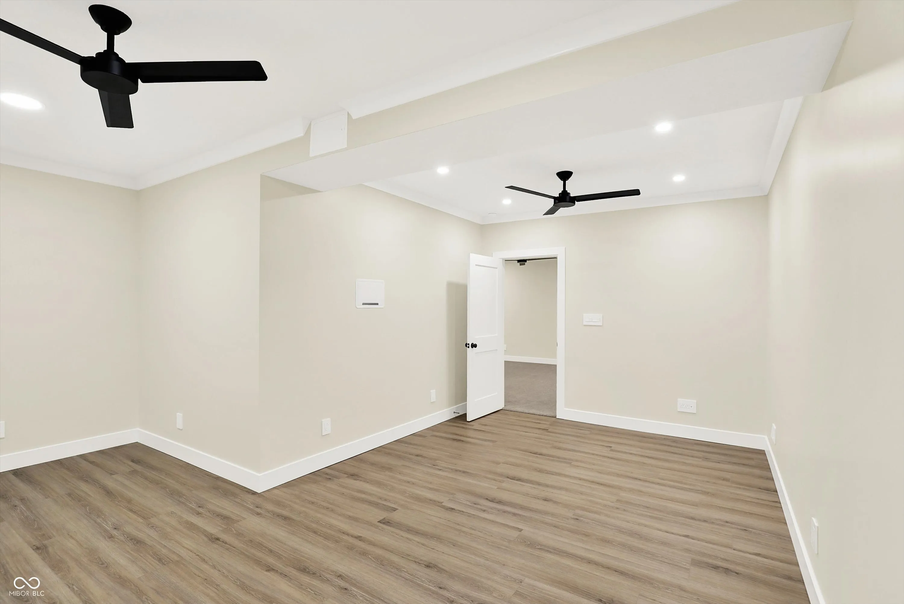 Fortville, Indiana 46040, United States, 6 Bedrooms Bedrooms, ,5 BathroomsBathrooms,Residential,Active,136985