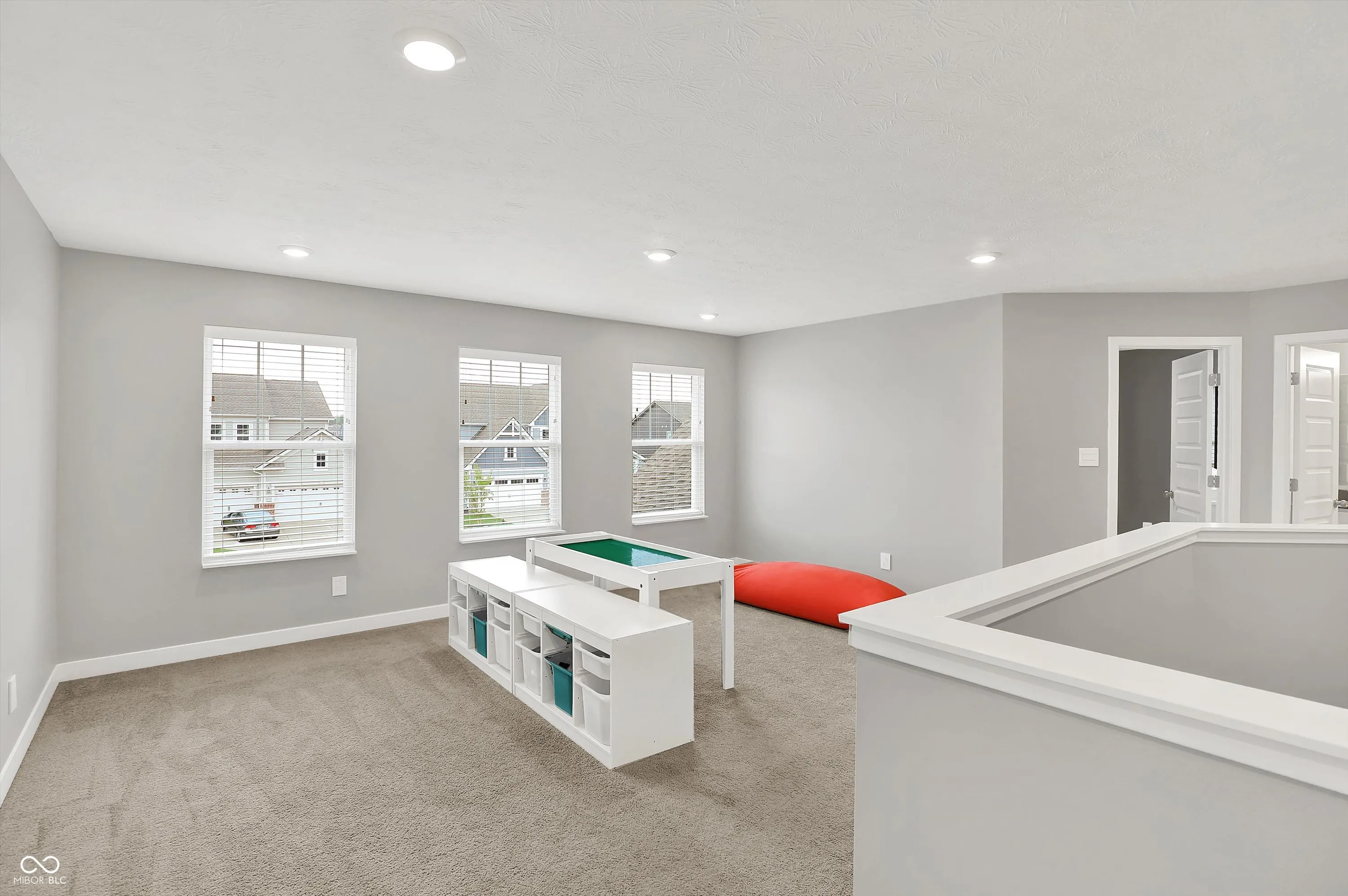 Fortville, Indiana 46040, United States, 6 Bedrooms Bedrooms, ,5 BathroomsBathrooms,Residential,Active,136985