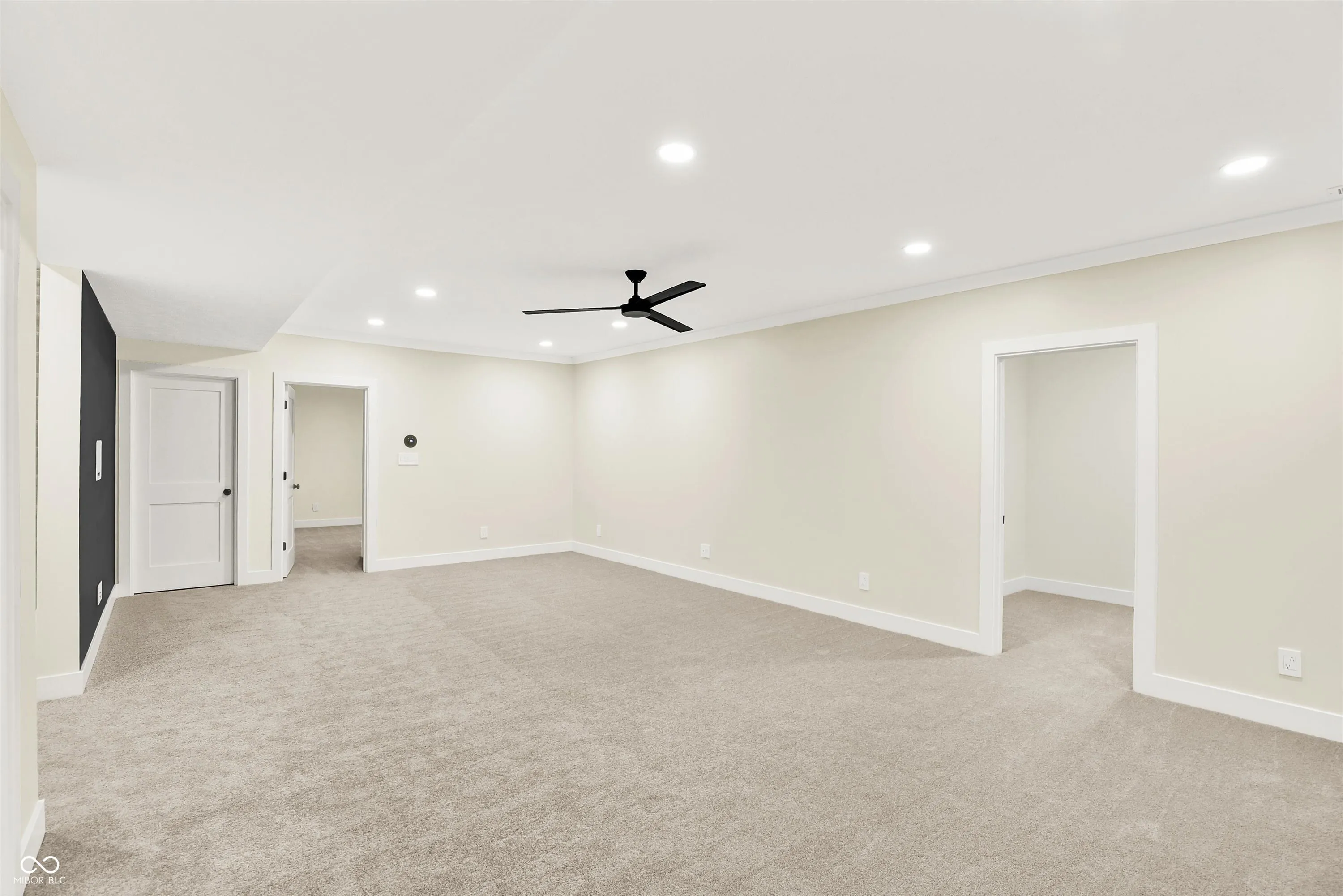 Fortville, Indiana 46040, United States, 6 Bedrooms Bedrooms, ,5 BathroomsBathrooms,Residential,Active,136985