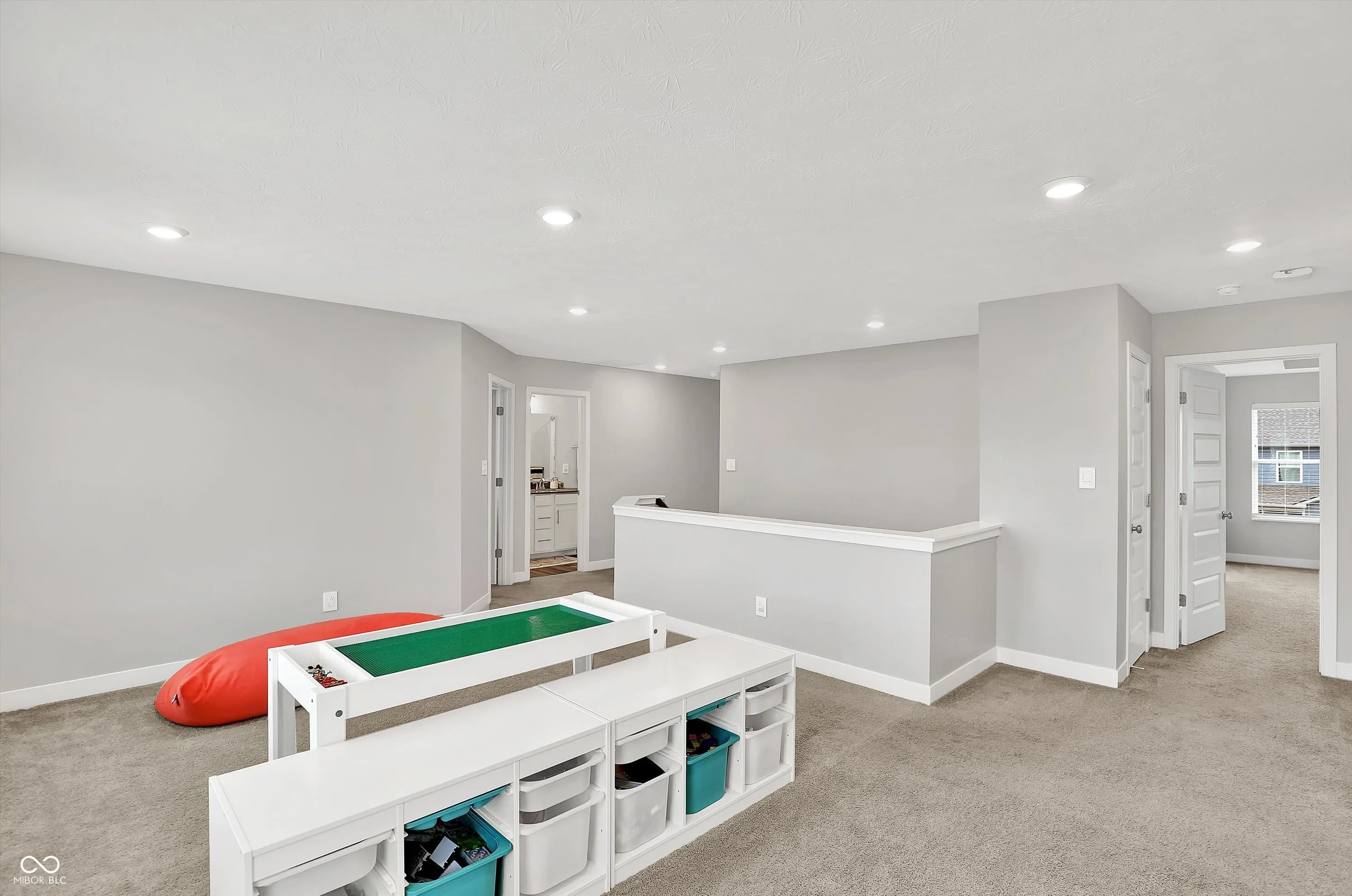 Fortville, Indiana 46040, United States, 6 Bedrooms Bedrooms, ,5 BathroomsBathrooms,Residential,Active,136985