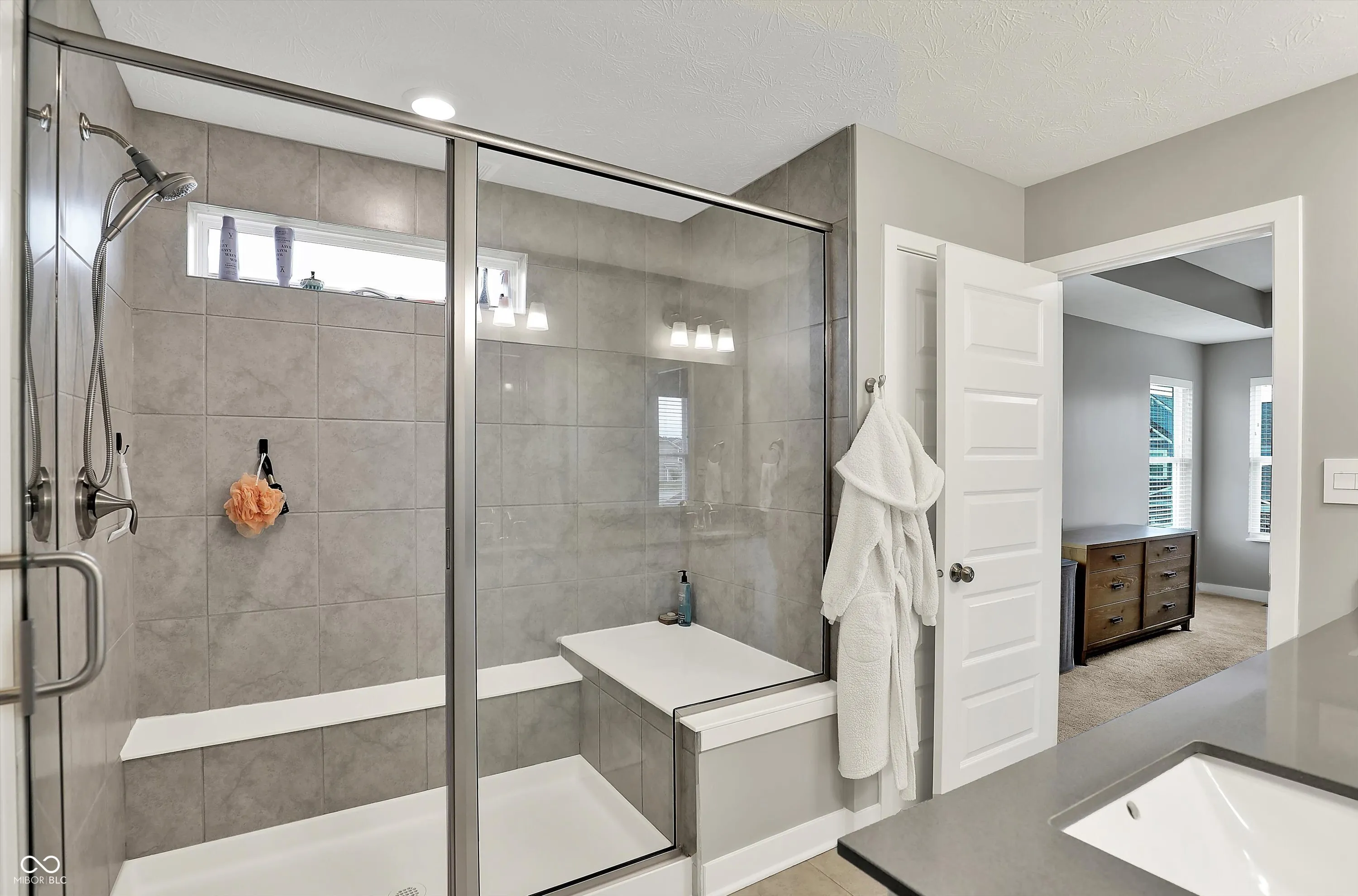 Fortville, Indiana 46040, United States, 6 Bedrooms Bedrooms, ,5 BathroomsBathrooms,Residential,Active,136985