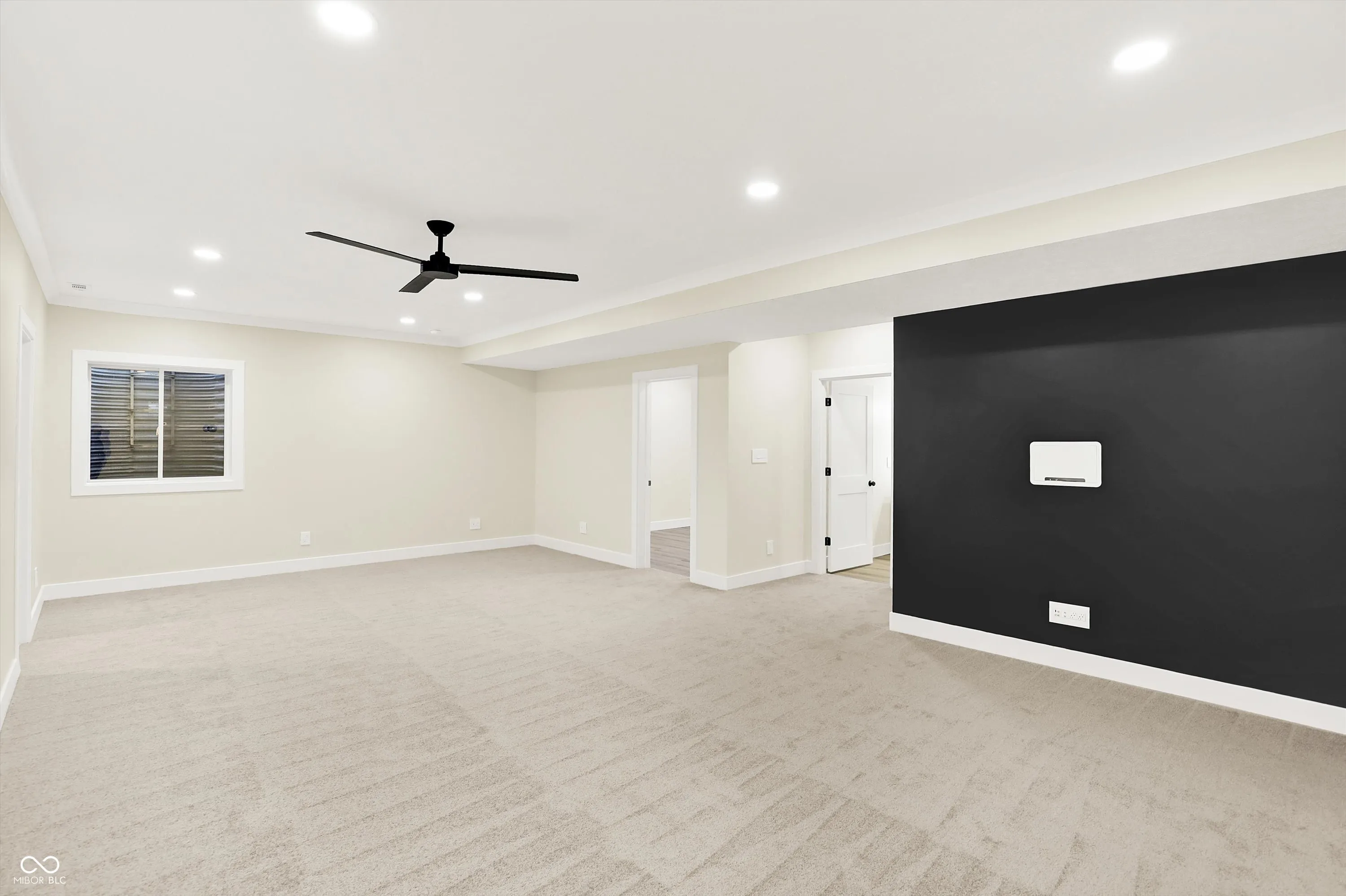 Fortville, Indiana 46040, United States, 6 Bedrooms Bedrooms, ,5 BathroomsBathrooms,Residential,Active,136985