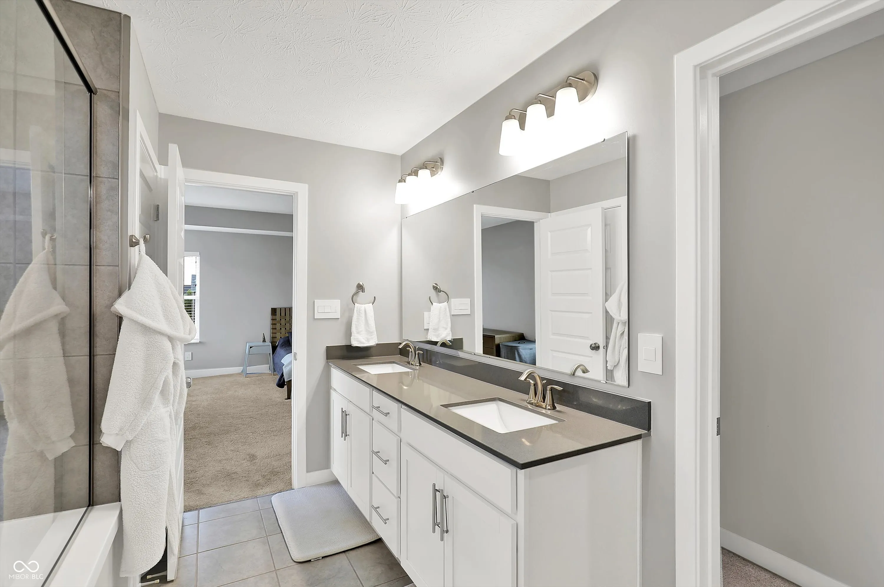 Fortville, Indiana 46040, United States, 6 Bedrooms Bedrooms, ,5 BathroomsBathrooms,Residential,Active,136985