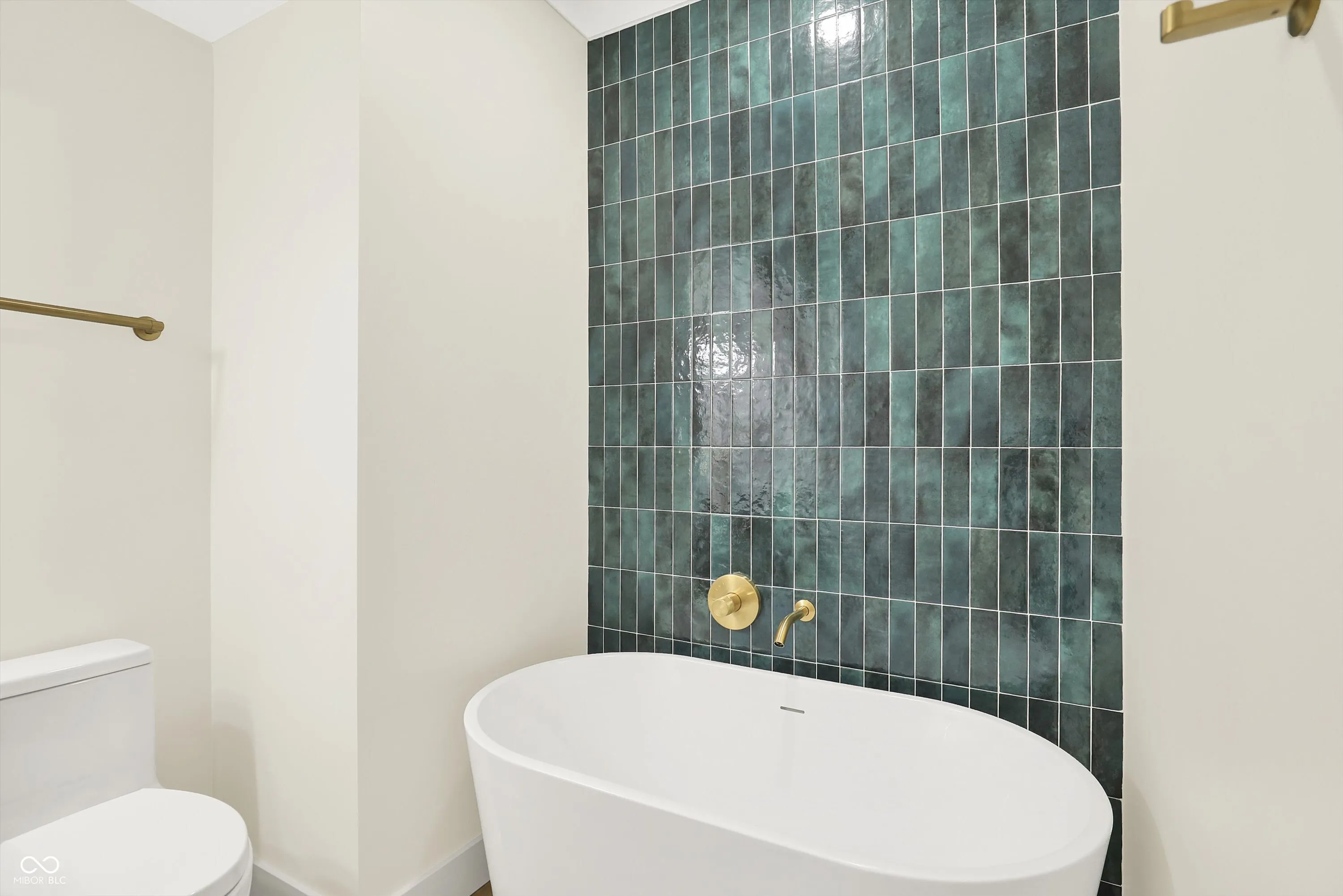 Fortville, Indiana 46040, United States, 6 Bedrooms Bedrooms, ,5 BathroomsBathrooms,Residential,Active,136985