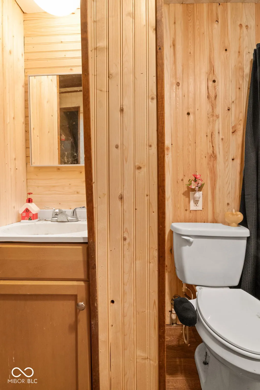 Indianapolis, Indiana 46241, United States, 2 Bedrooms Bedrooms, ,1 BathroomBathrooms,Residential,Pending,31463