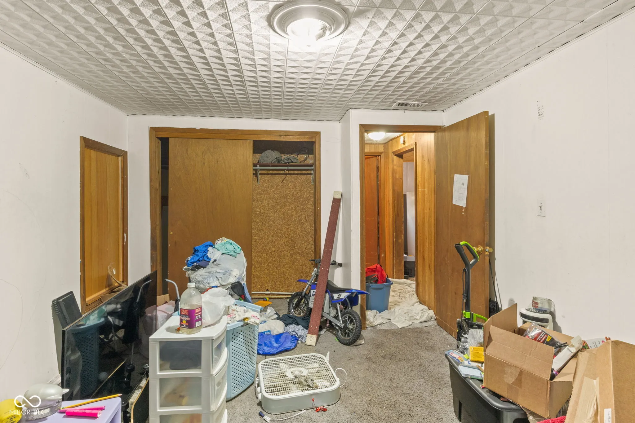 Indianapolis, Indiana 46241, United States, 2 Bedrooms Bedrooms, ,1 BathroomBathrooms,Residential,Pending,31463