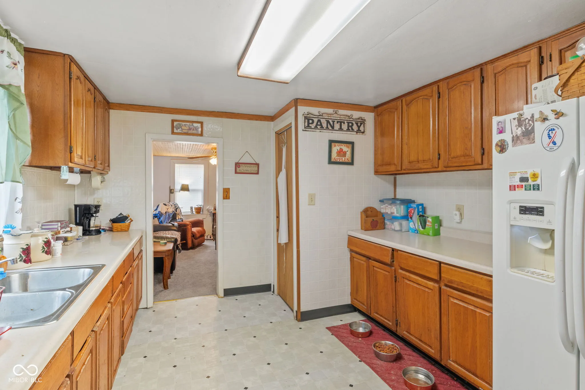 Indianapolis, Indiana 46241, United States, 2 Bedrooms Bedrooms, ,1 BathroomBathrooms,Residential,Pending,31463