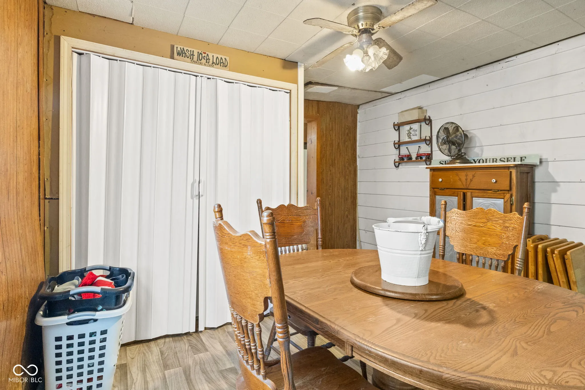 Indianapolis, Indiana 46241, United States, 2 Bedrooms Bedrooms, ,1 BathroomBathrooms,Residential,Pending,31463