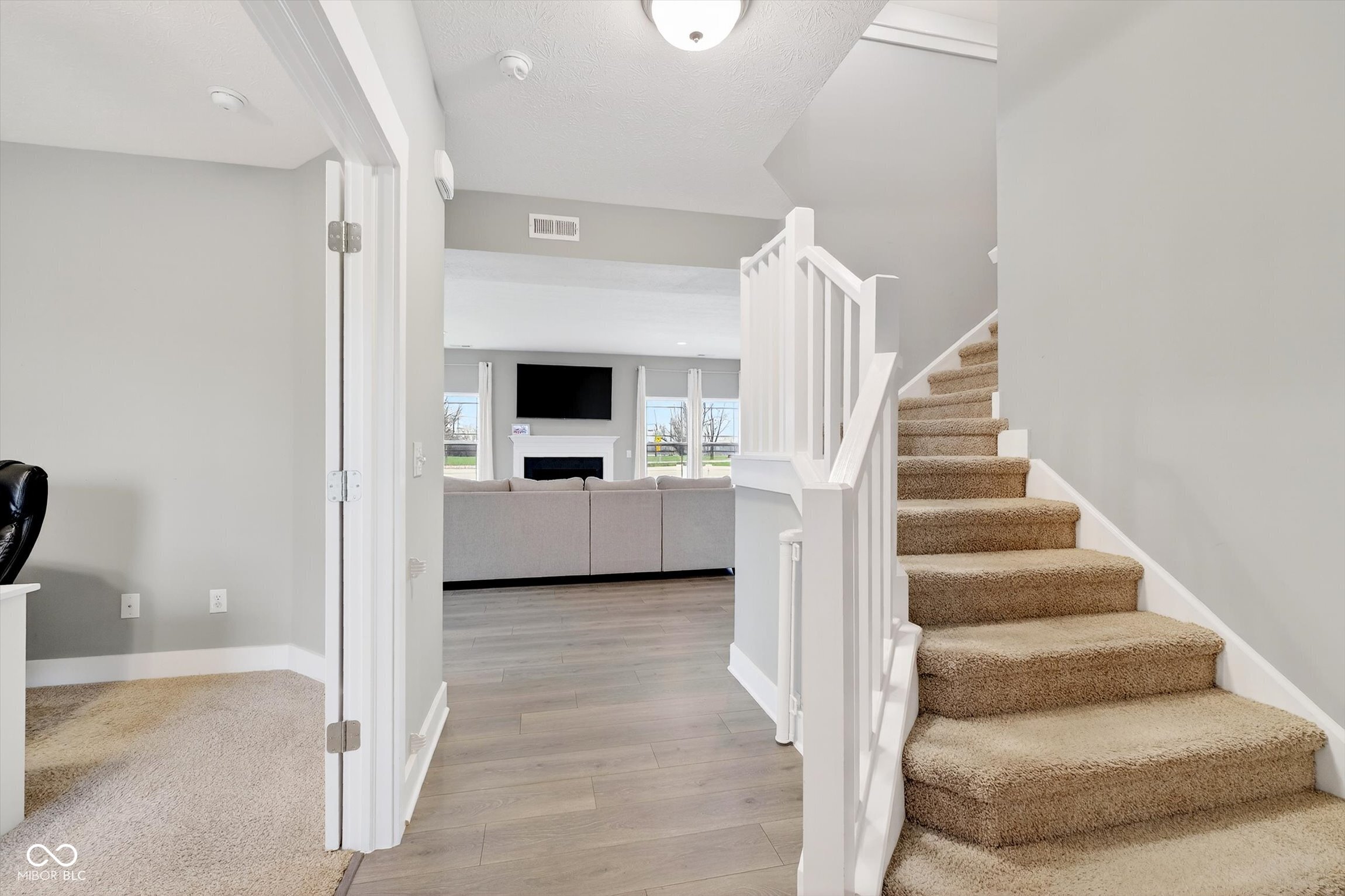 1900 Doncaster Drive