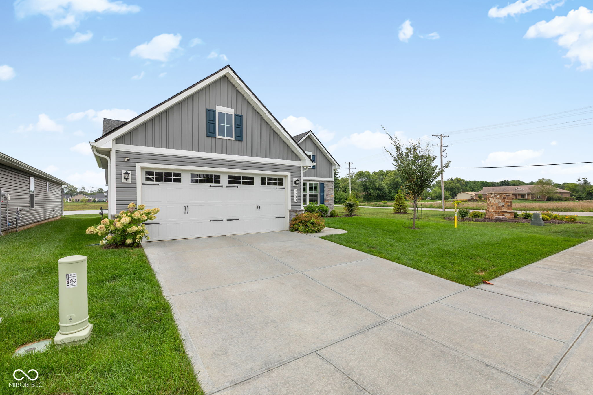 2733 Green Valley Drive