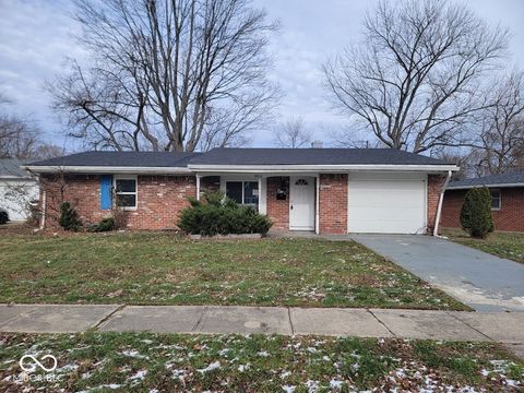 Photo of 9902 Scott Court, Indianapolis, IN 46235 (MLS # 22077415)