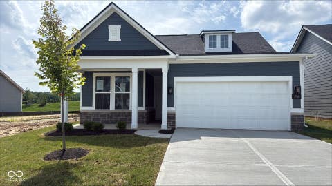 Photo of 746 Daisy Street, Greenwood, IN 46143 (MLS # 22113092)