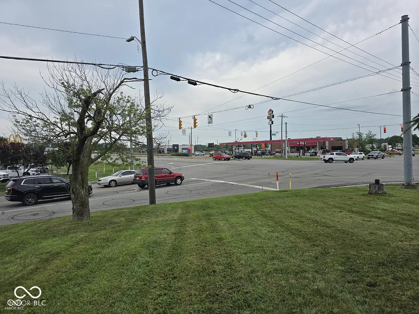 13 W Rampart Road