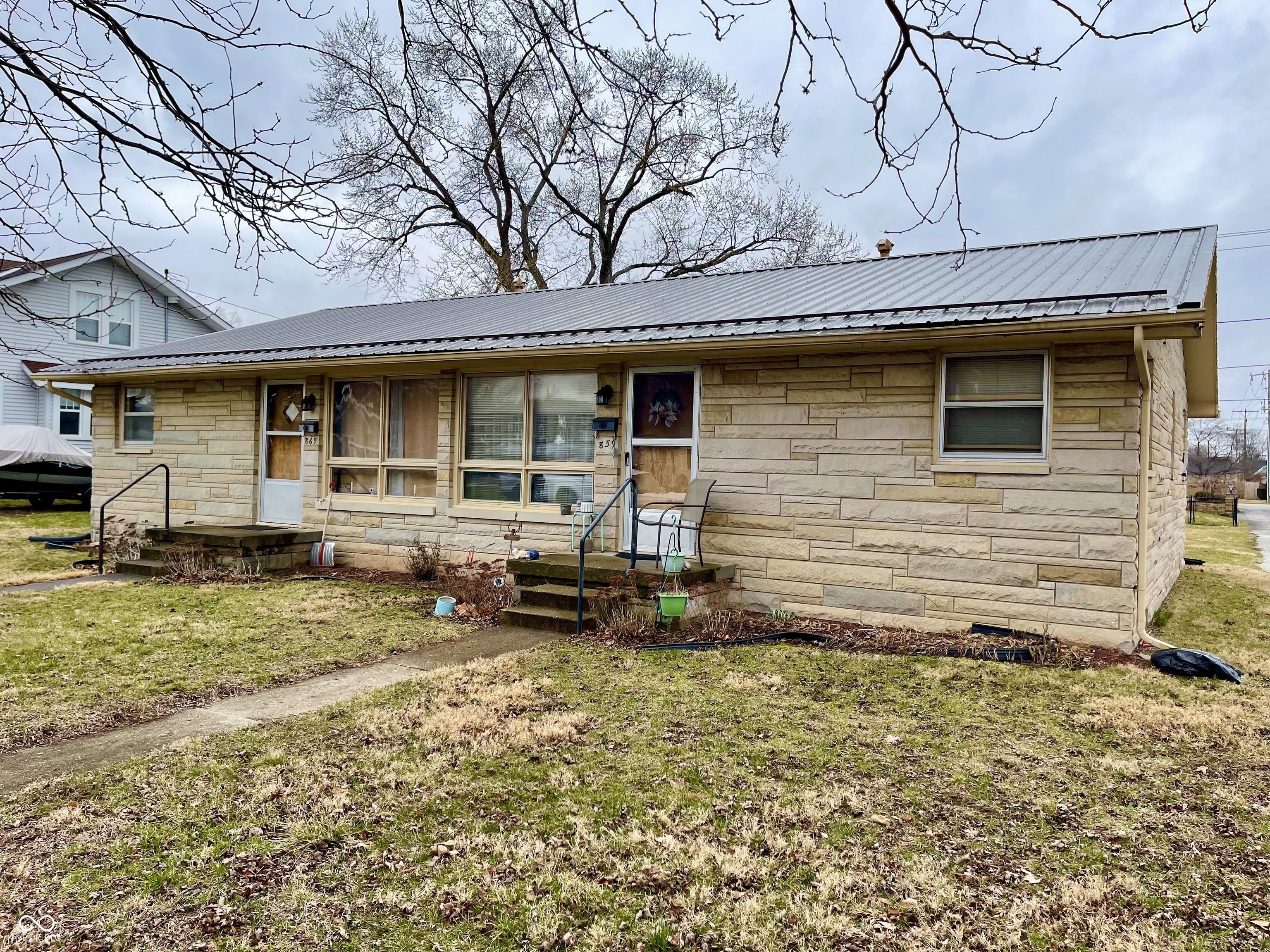 859-869 E Jackson Street