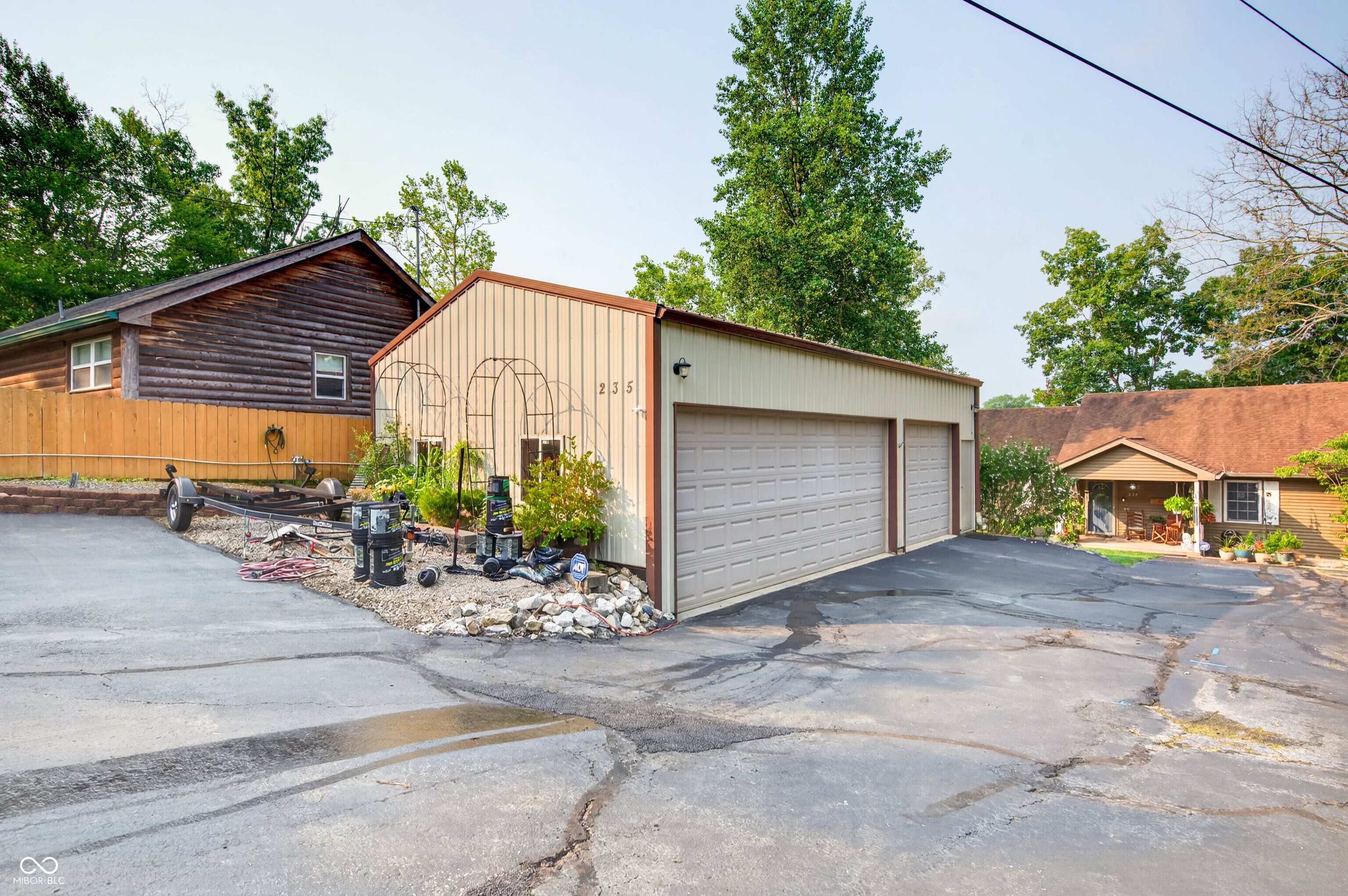 235 E Eagle Drive