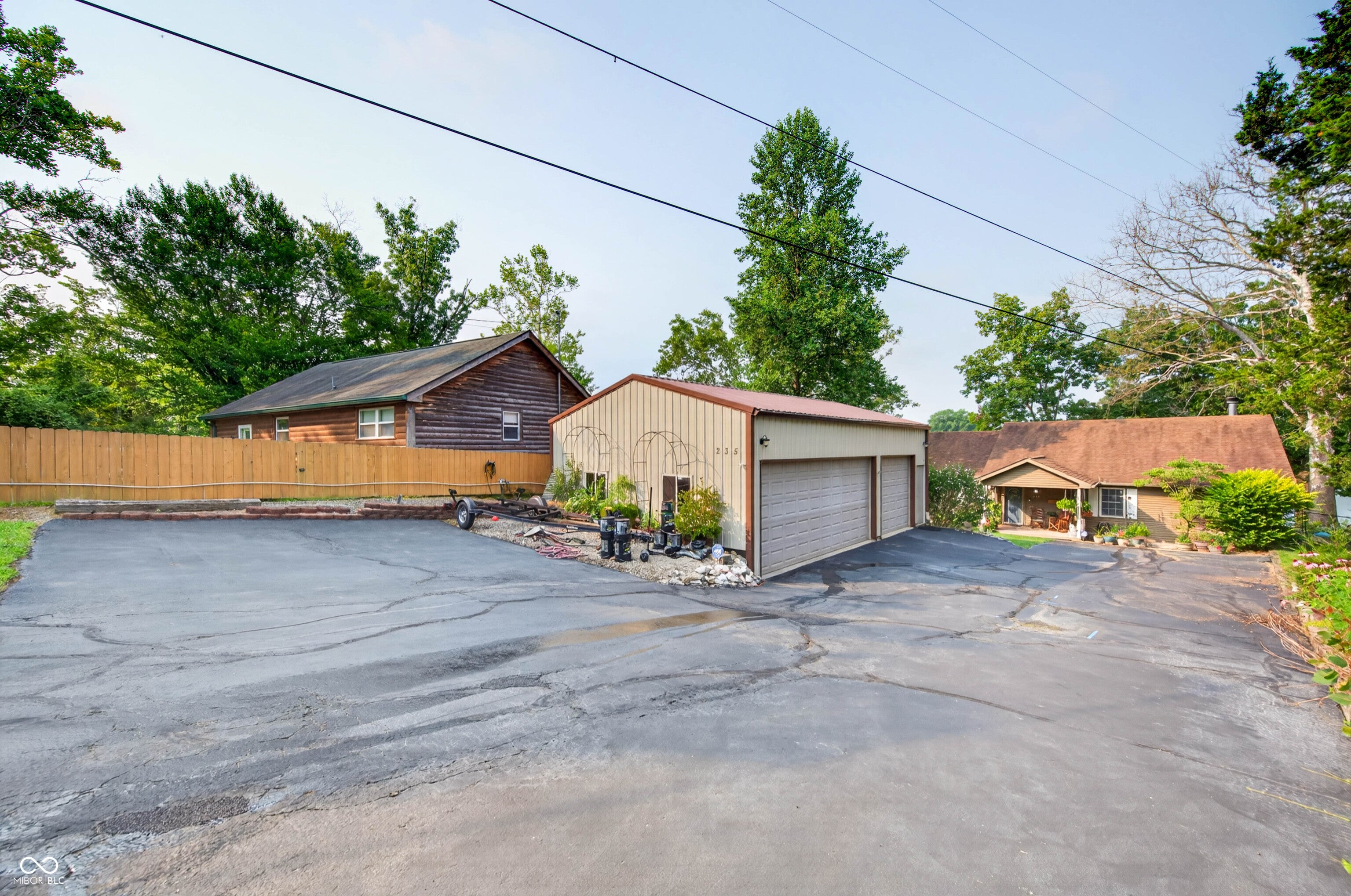 235 E Eagle Drive