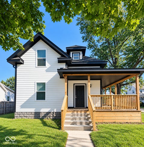 Photo of 902 W Charles Street, Muncie, IN 47305 (MLS # 22124707)
